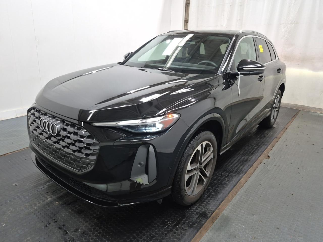 2025 Audi Q5 2.0 TFSI QUATTRO - NAVIGATION - PANORAMIC ROOF !!! Photo