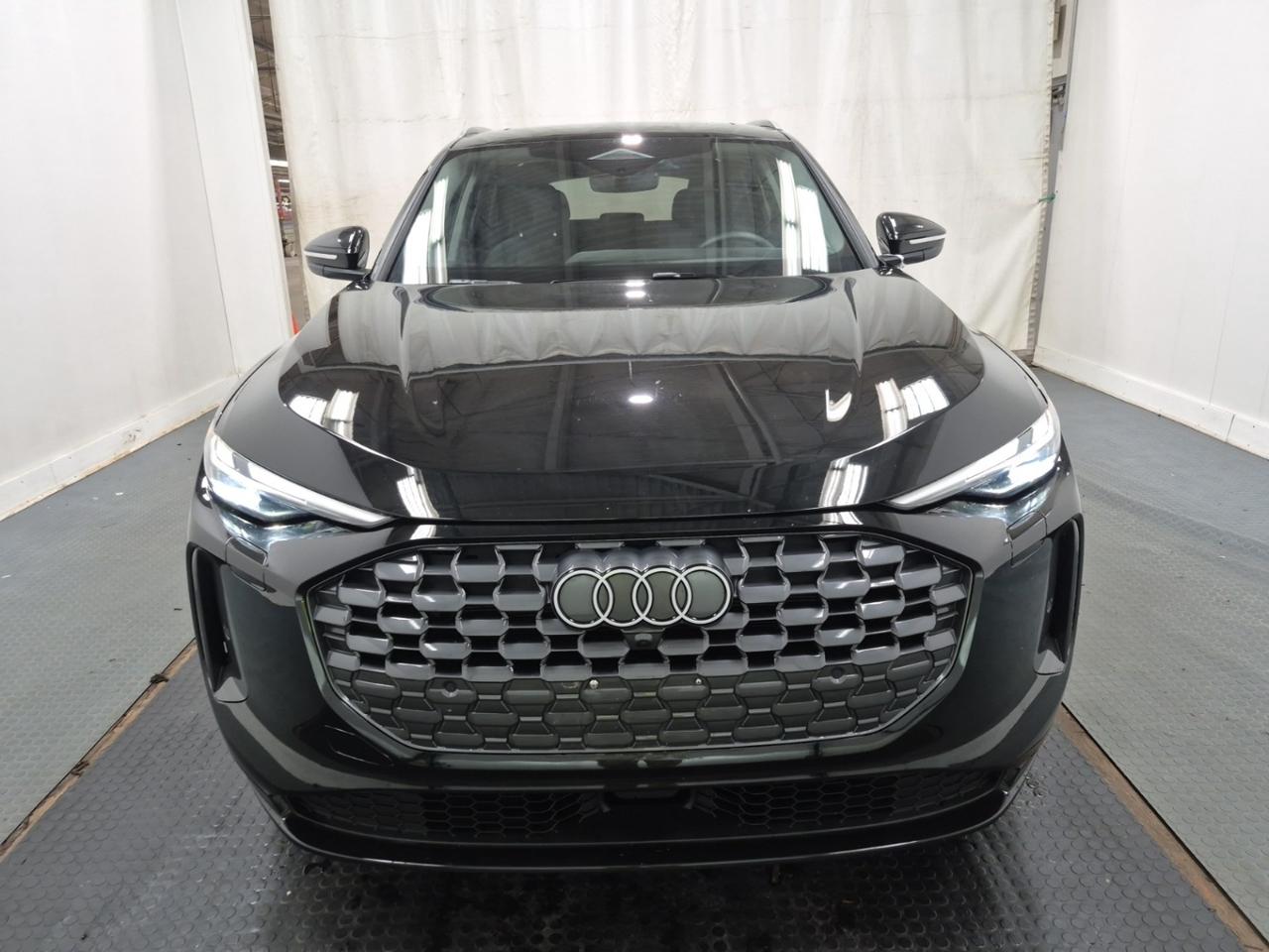 2025 Audi Q5 2.0 TFSI QUATTRO - NAVIGATION - PANORAMIC ROOF !!! Photo