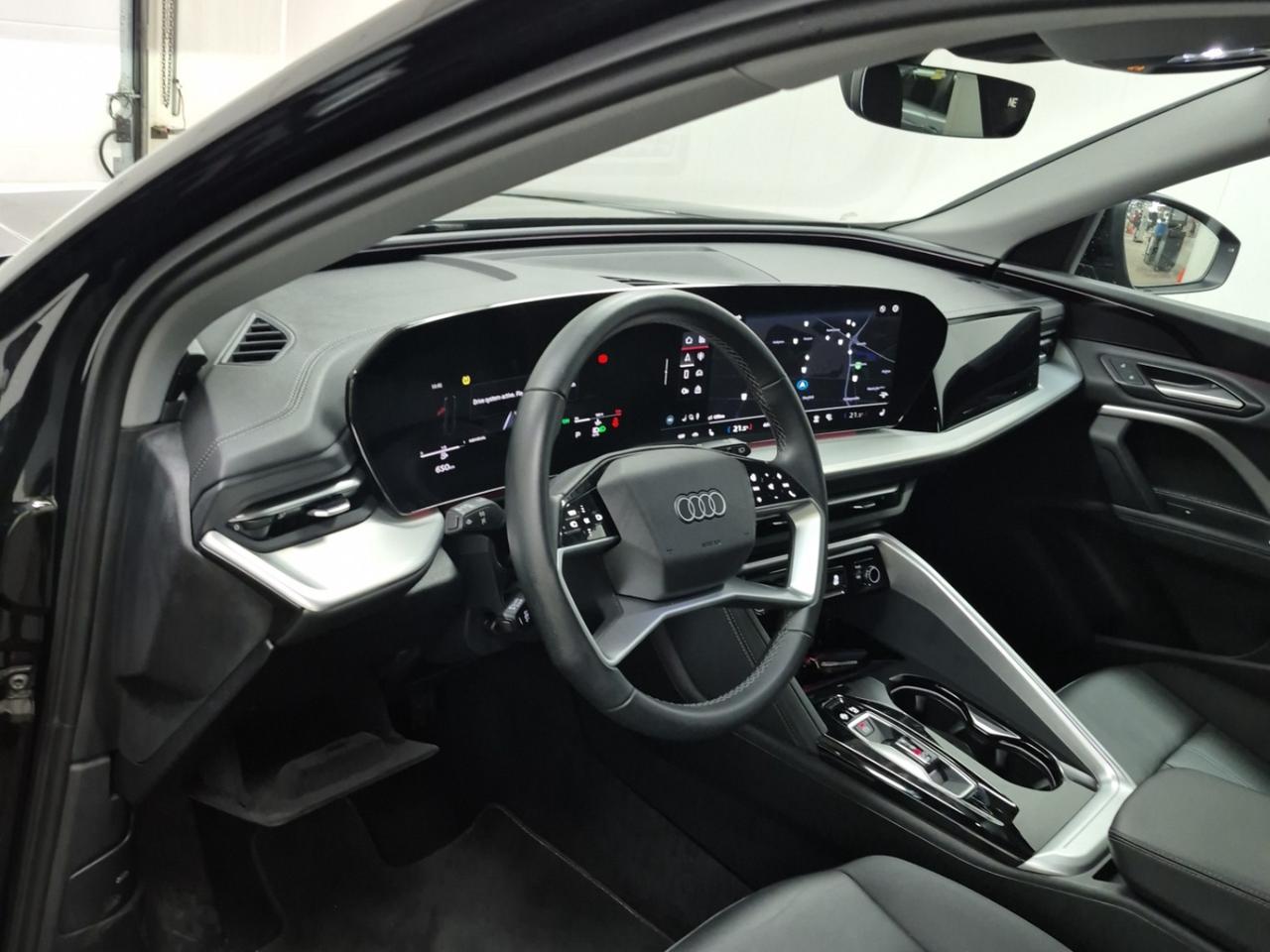 2025 Audi Q5 2.0 TFSI QUATTRO - NAVIGATION - PANORAMIC ROOF !!! Photo