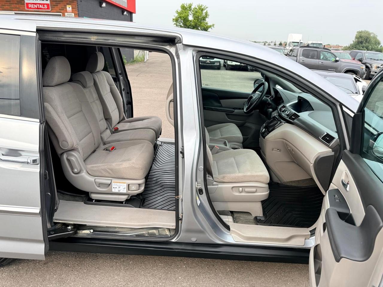 2016 Honda Odyssey EX 8 SEATS 1 OWNER Photo