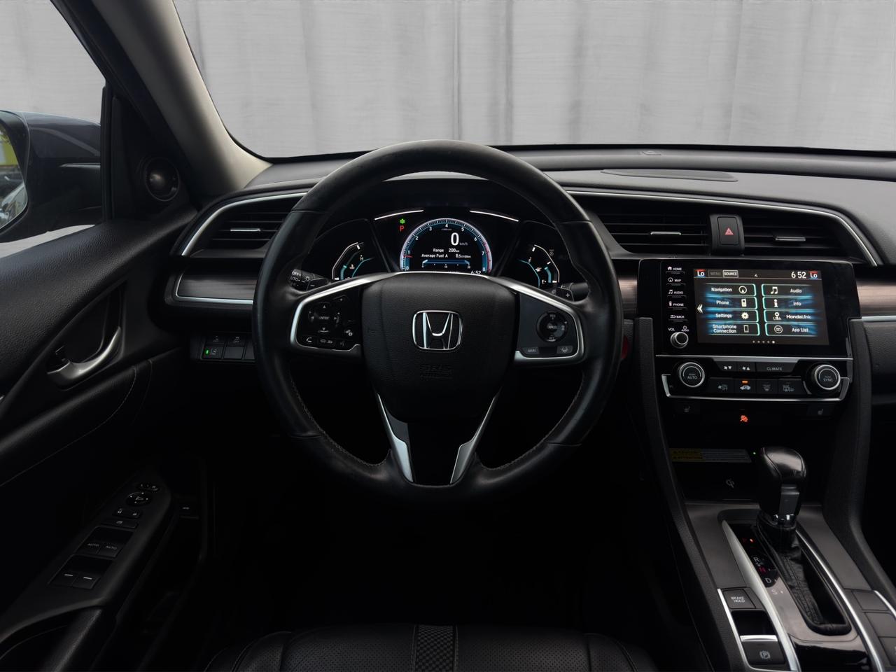 2019 Honda Civic Touring CVT Photo