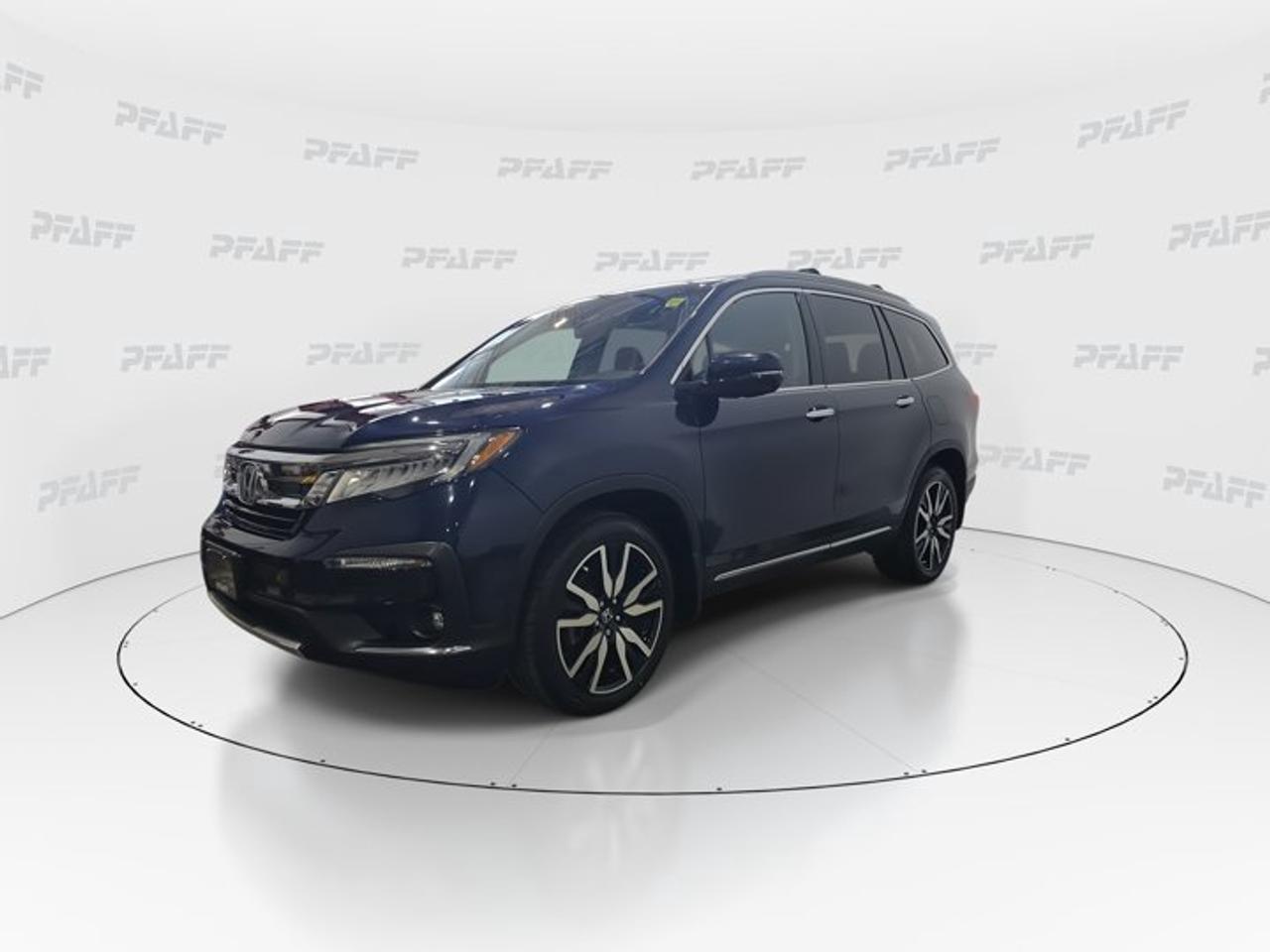 2021 Honda Pilot Touring 7-Passenger Photo4
