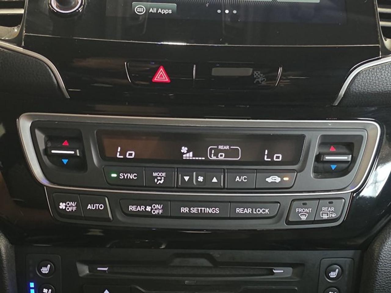 2021 Honda Pilot Touring 7-Passenger Photo