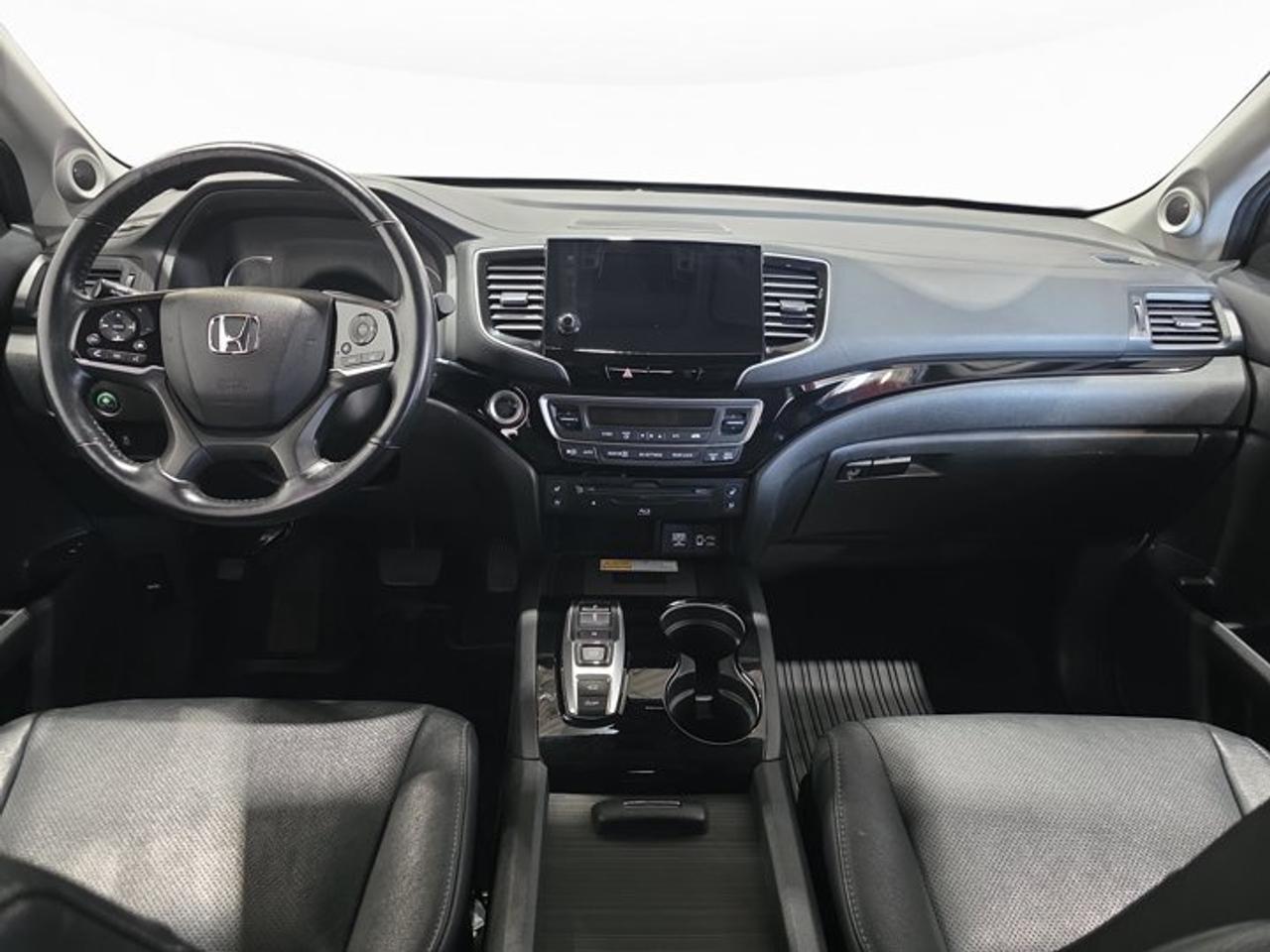 2021 Honda Pilot Touring 7-Passenger Photo