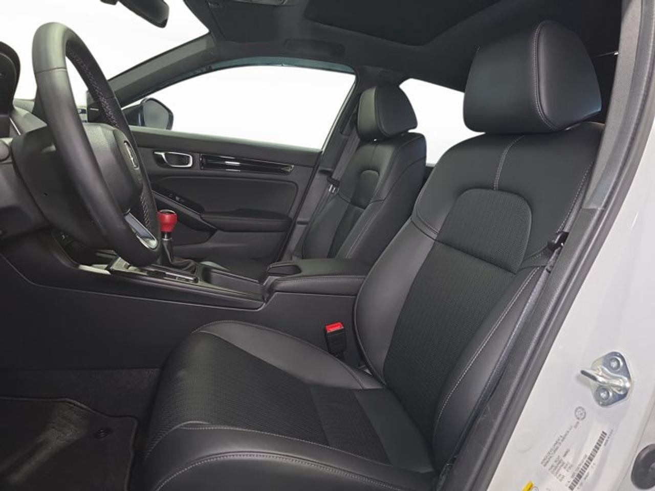 2024 Honda Civic Sport Touring Photo