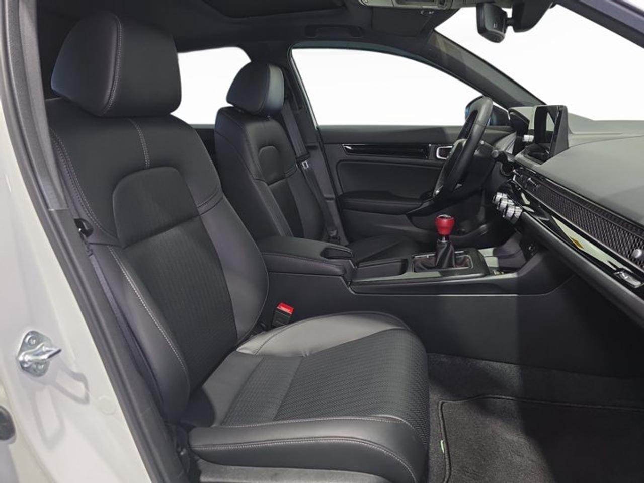 2024 Honda Civic Sport Touring Photo