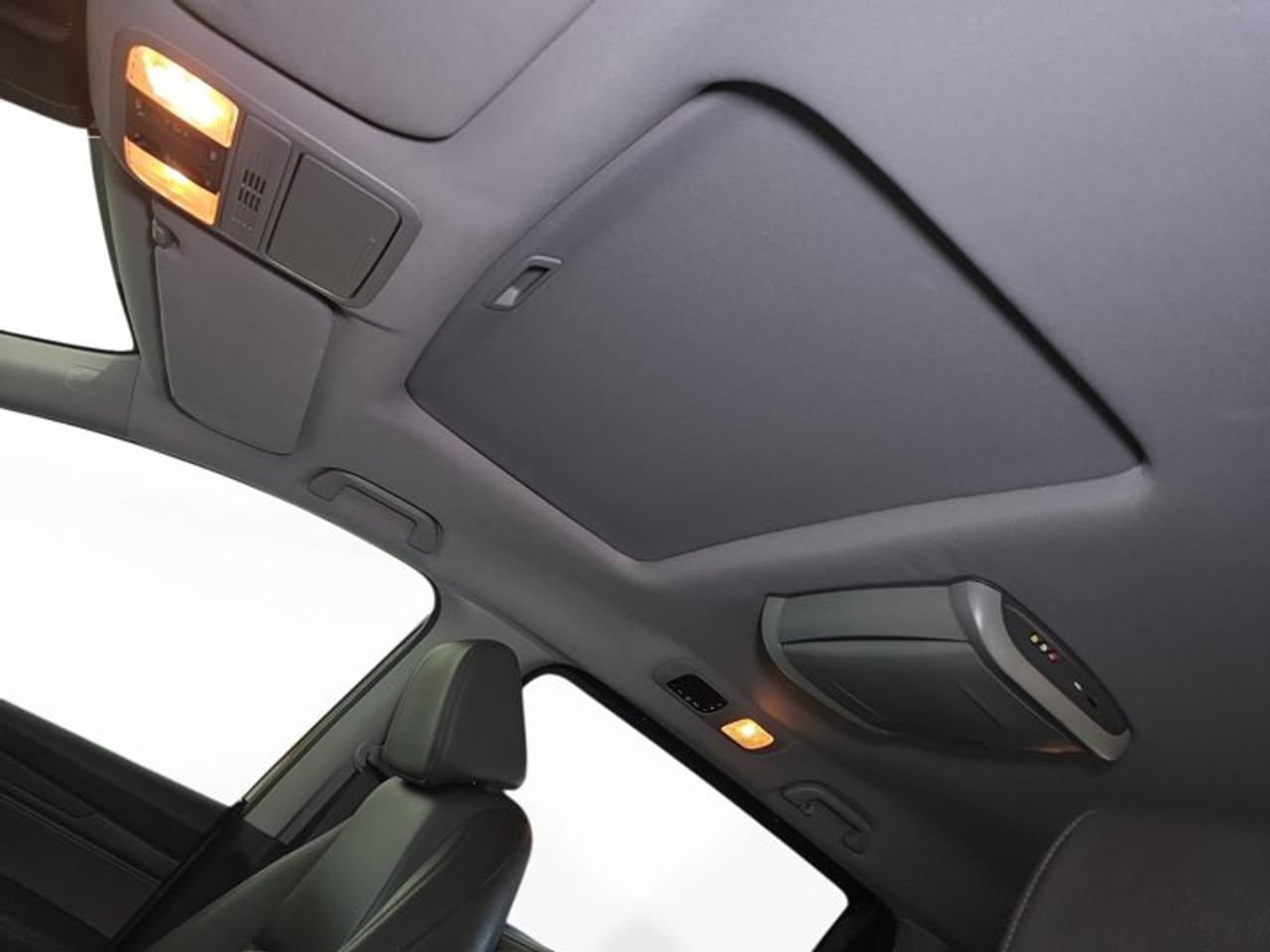 2020 Honda Odyssey EX-L w/ Navigation & RES Photo