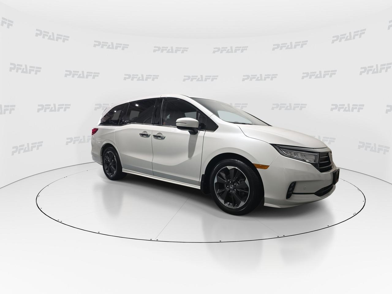2024 Honda Odyssey Touring Photo