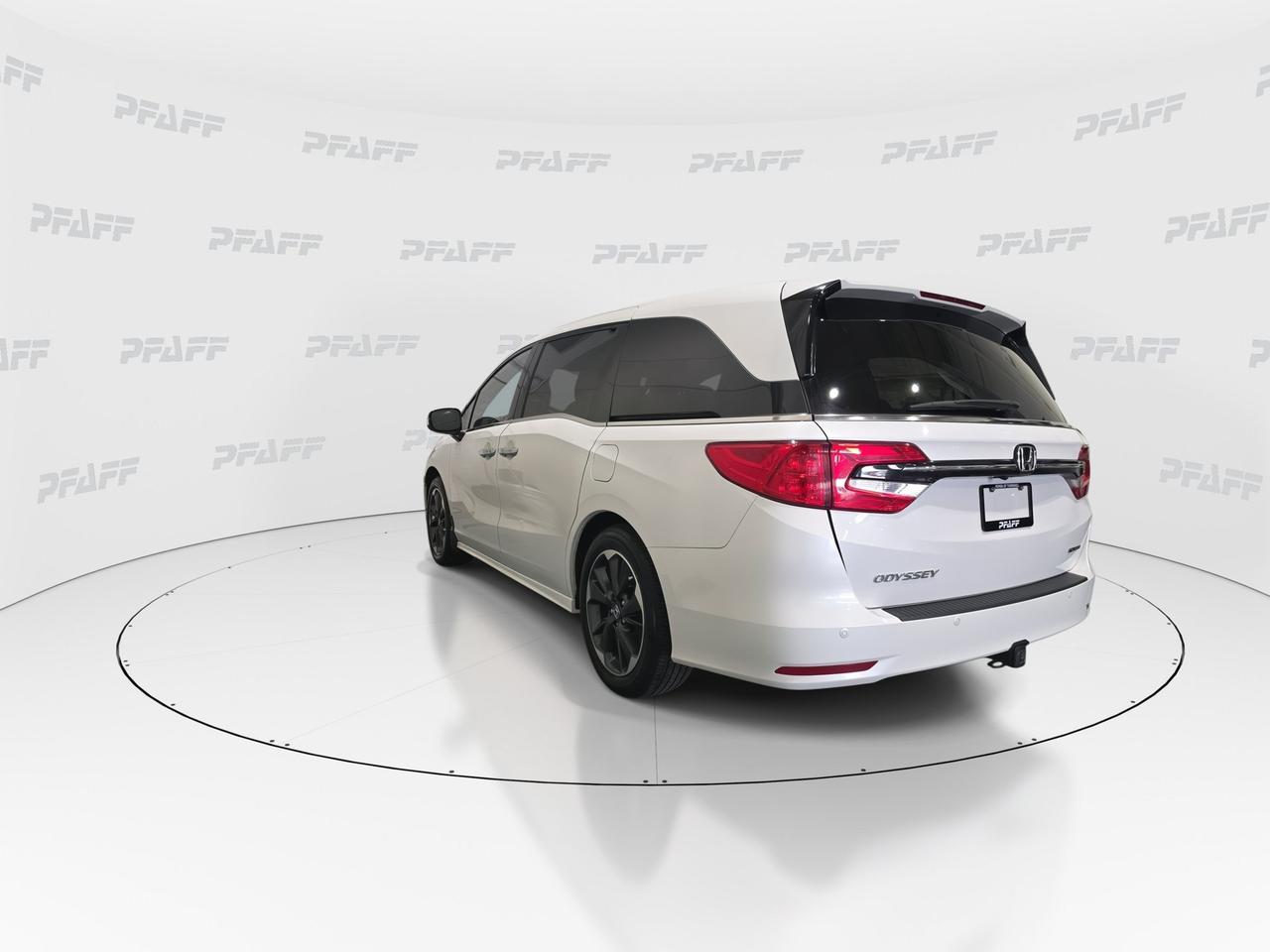 2024 Honda Odyssey Touring Photo