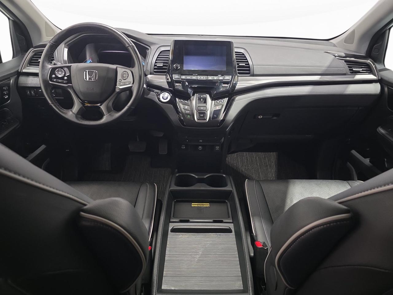 2024 Honda Odyssey Touring Photo