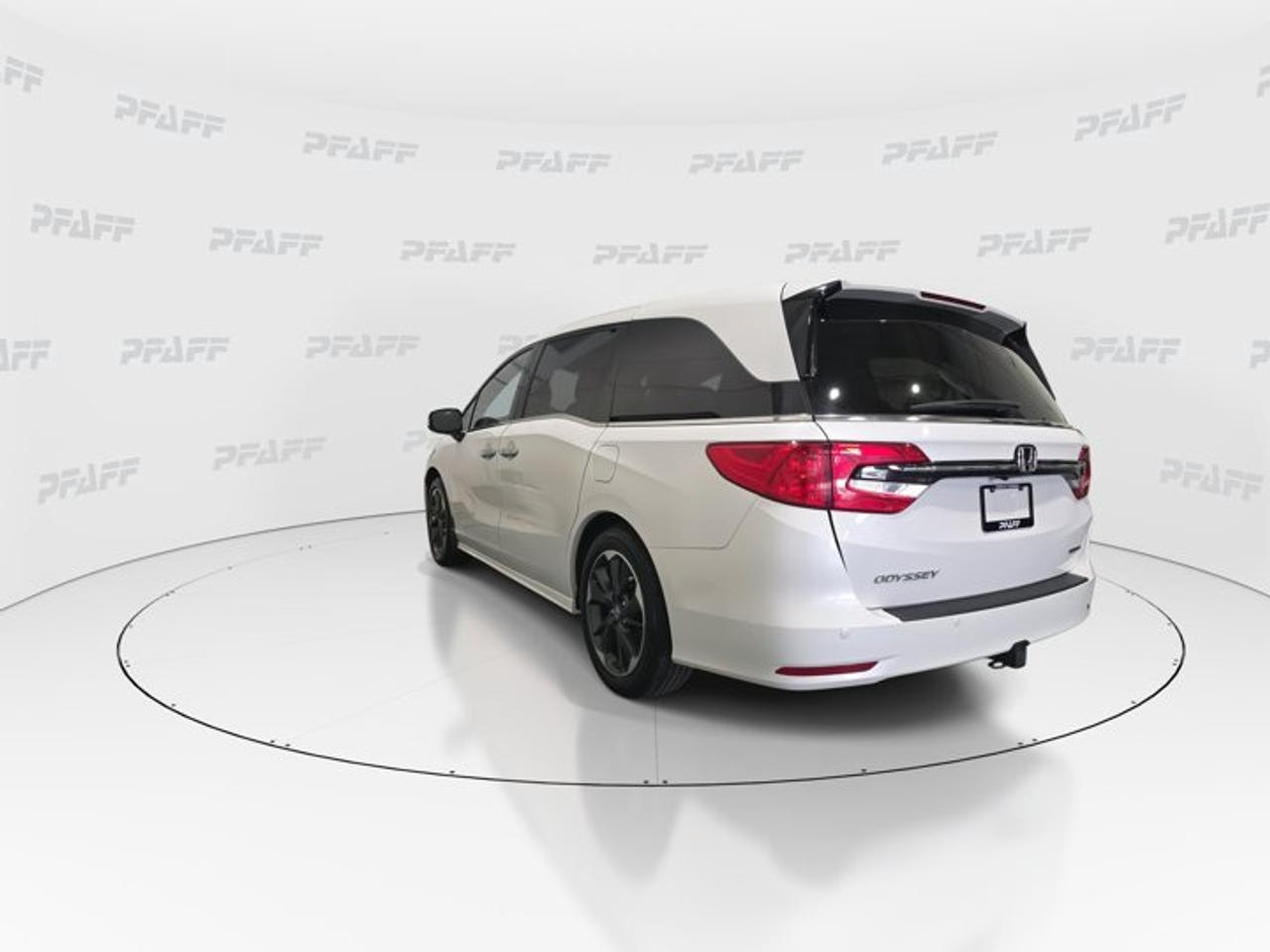 2024 Honda Odyssey Touring Photo