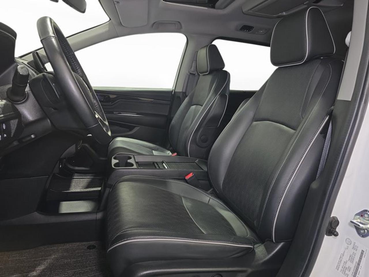 2024 Honda Odyssey Touring Photo