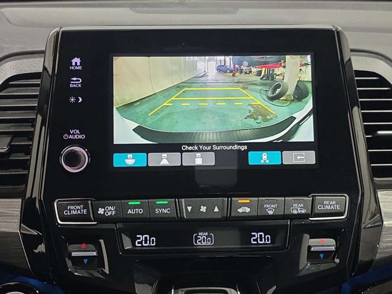 2024 Honda Odyssey Touring Photo