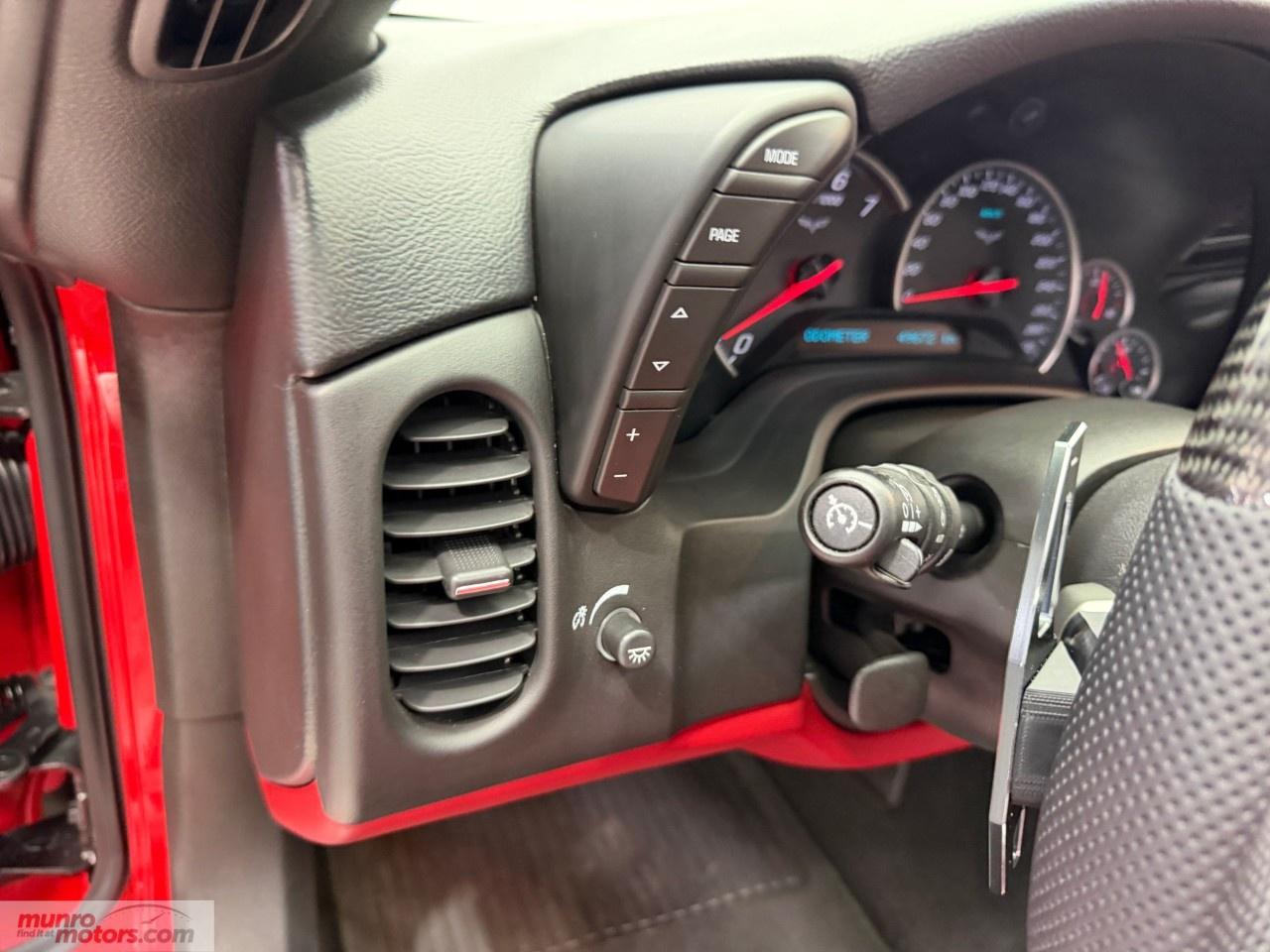 2011 Chevrolet Corvette Coupe 3LT Photo