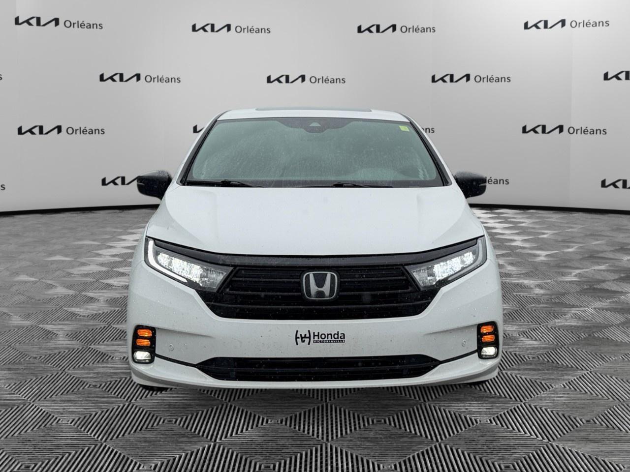 2023 Honda Odyssey Black Edition Auto Photo