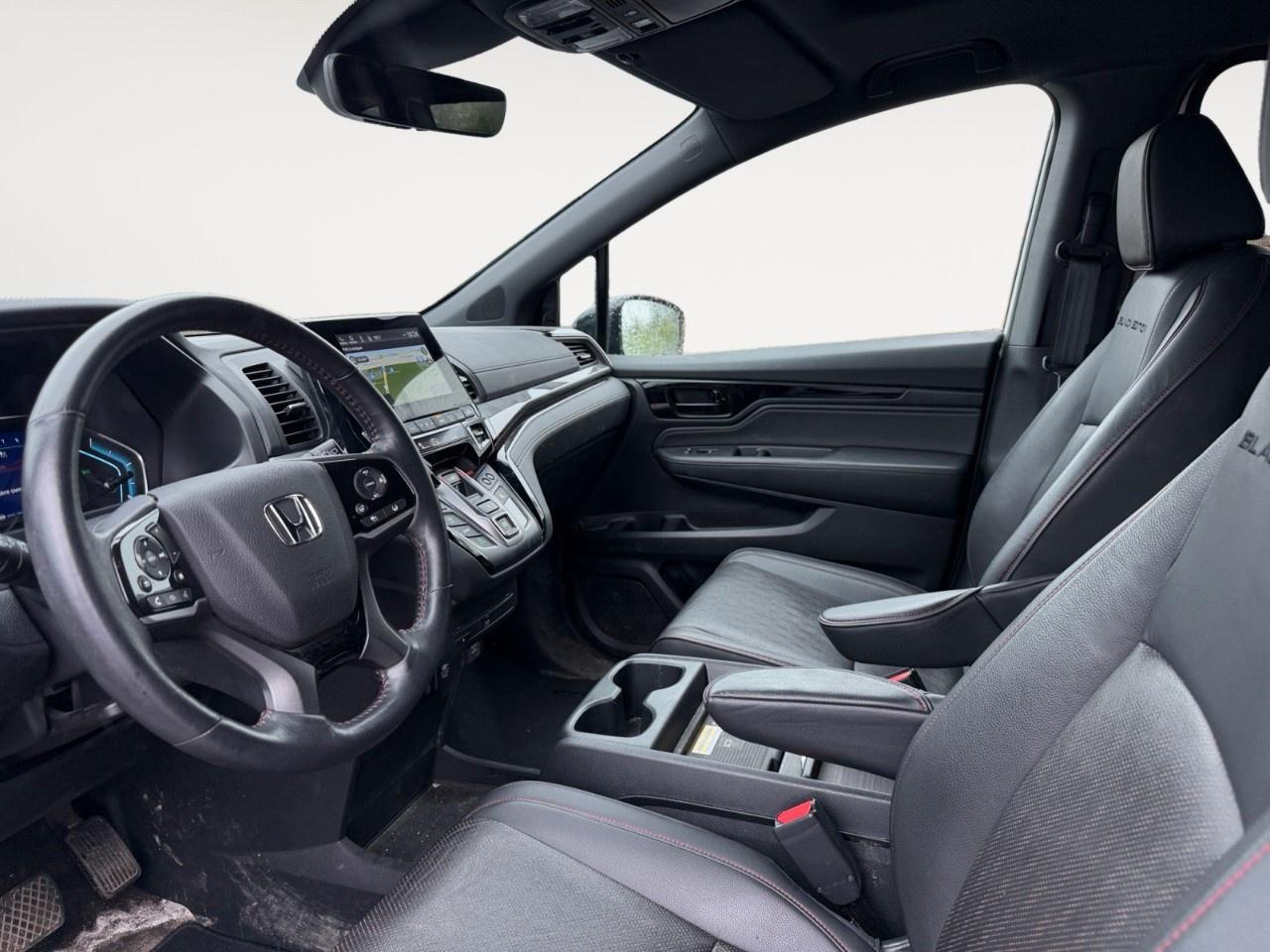 2023 Honda Odyssey Black Edition Auto Photo