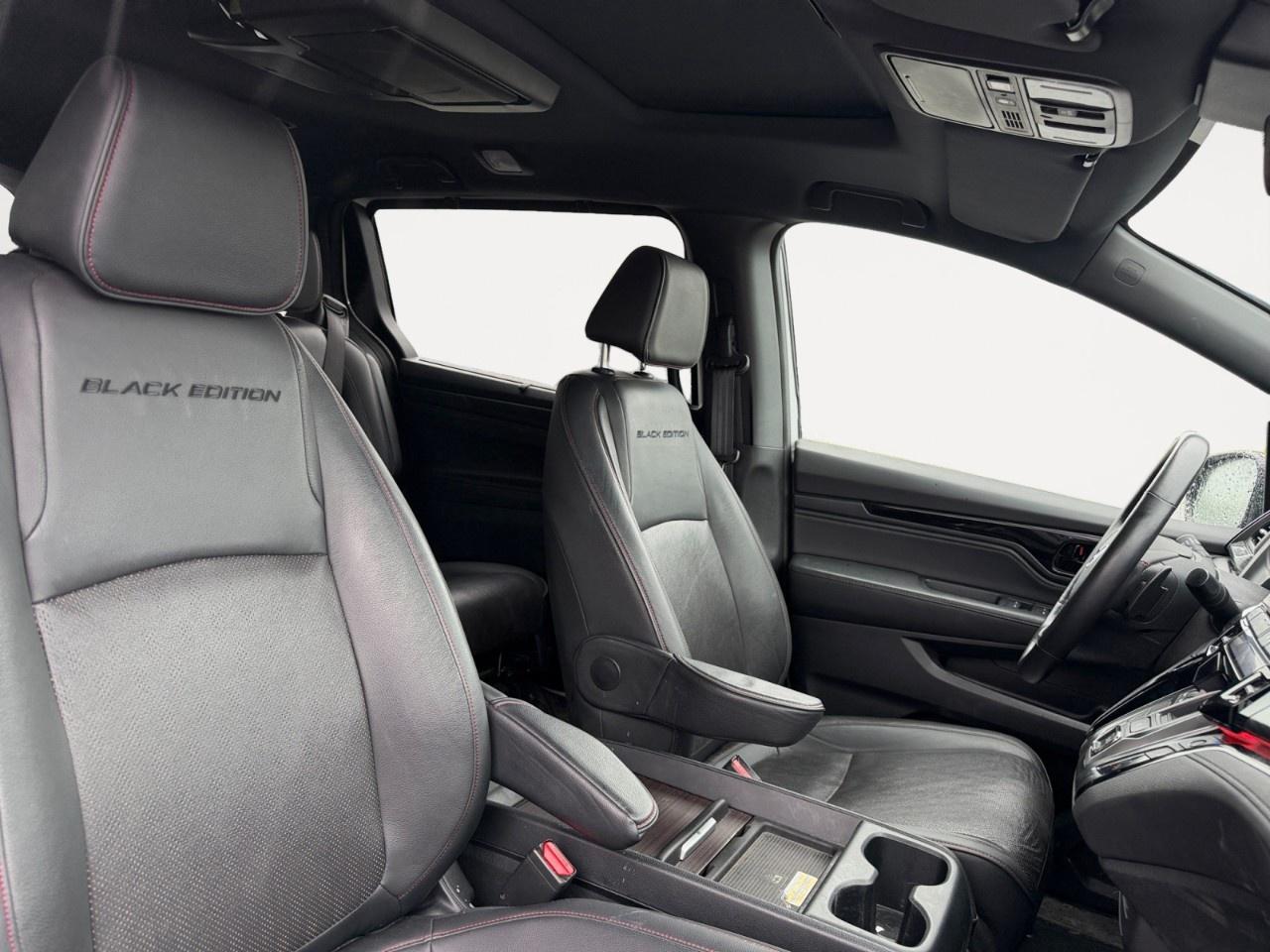 2023 Honda Odyssey Black Edition Auto Photo