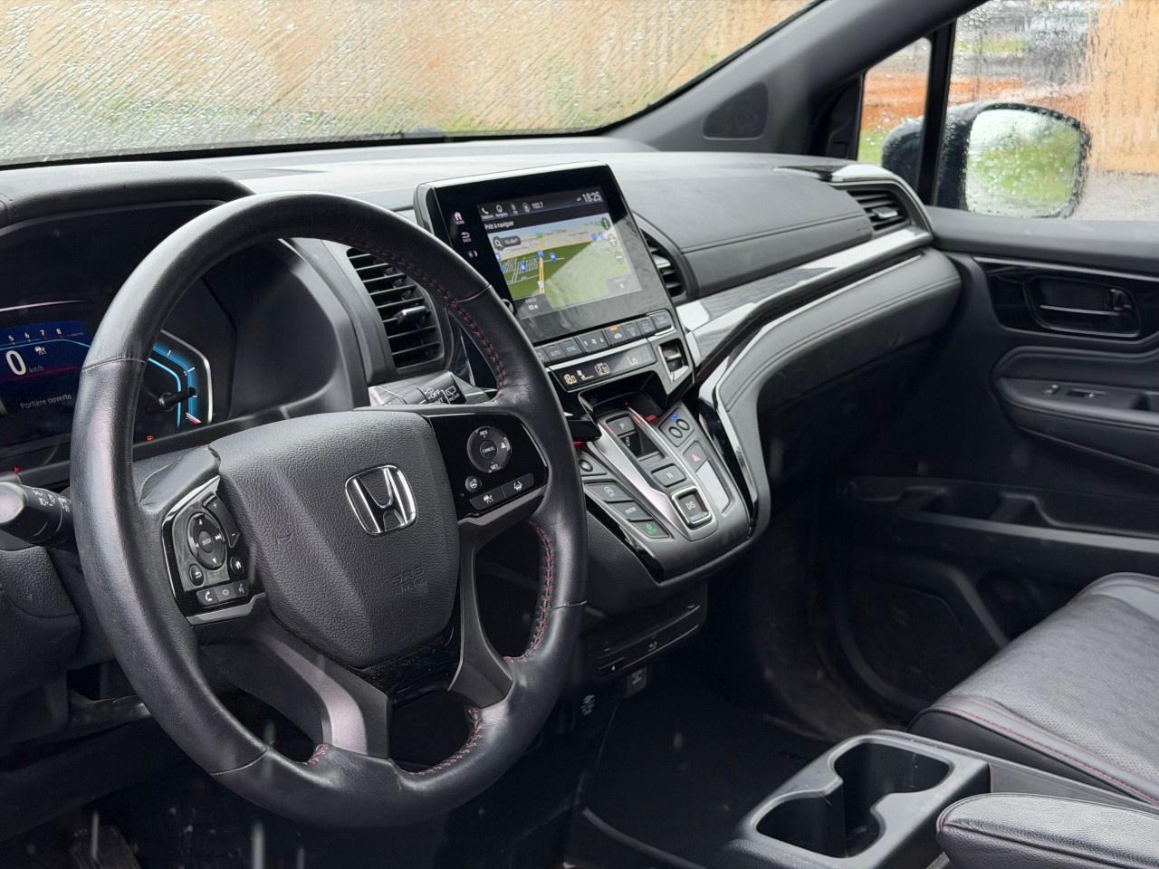 2023 Honda Odyssey Black Edition Auto Photo