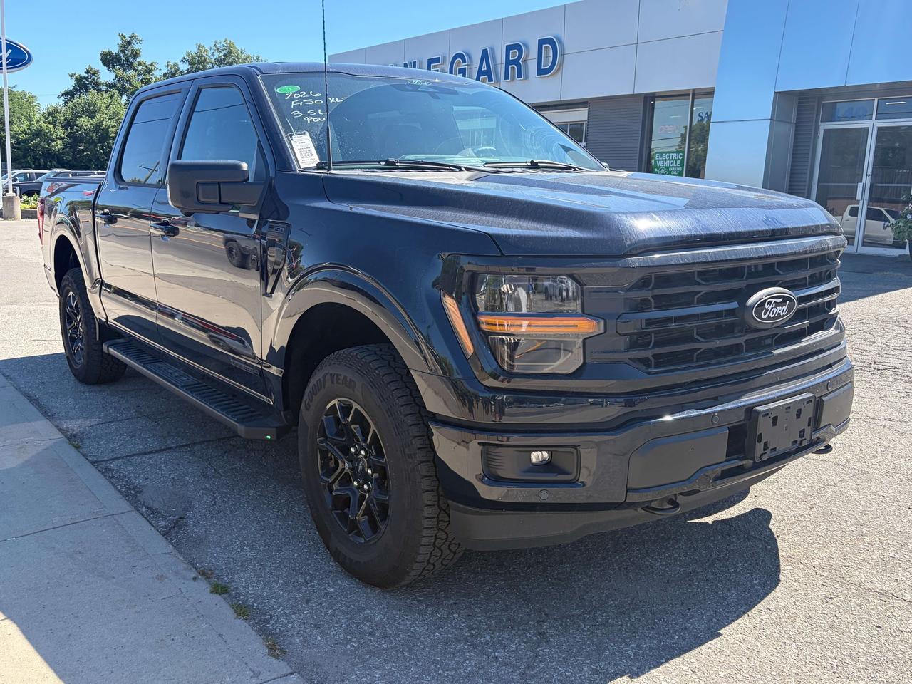 2026 Ford F-150 XLT Hybrid 4WD SuperCrew 5.5' Box Photo4