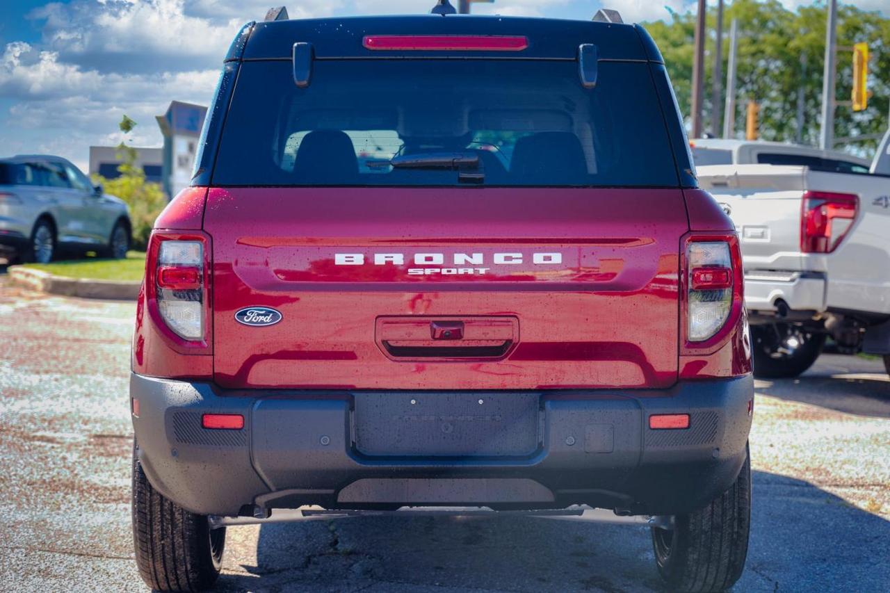 2026 Ford Bronco Sport Outer Banks 4x4 / BROWN/BLACK INTERIOR / HEATED ST Photo