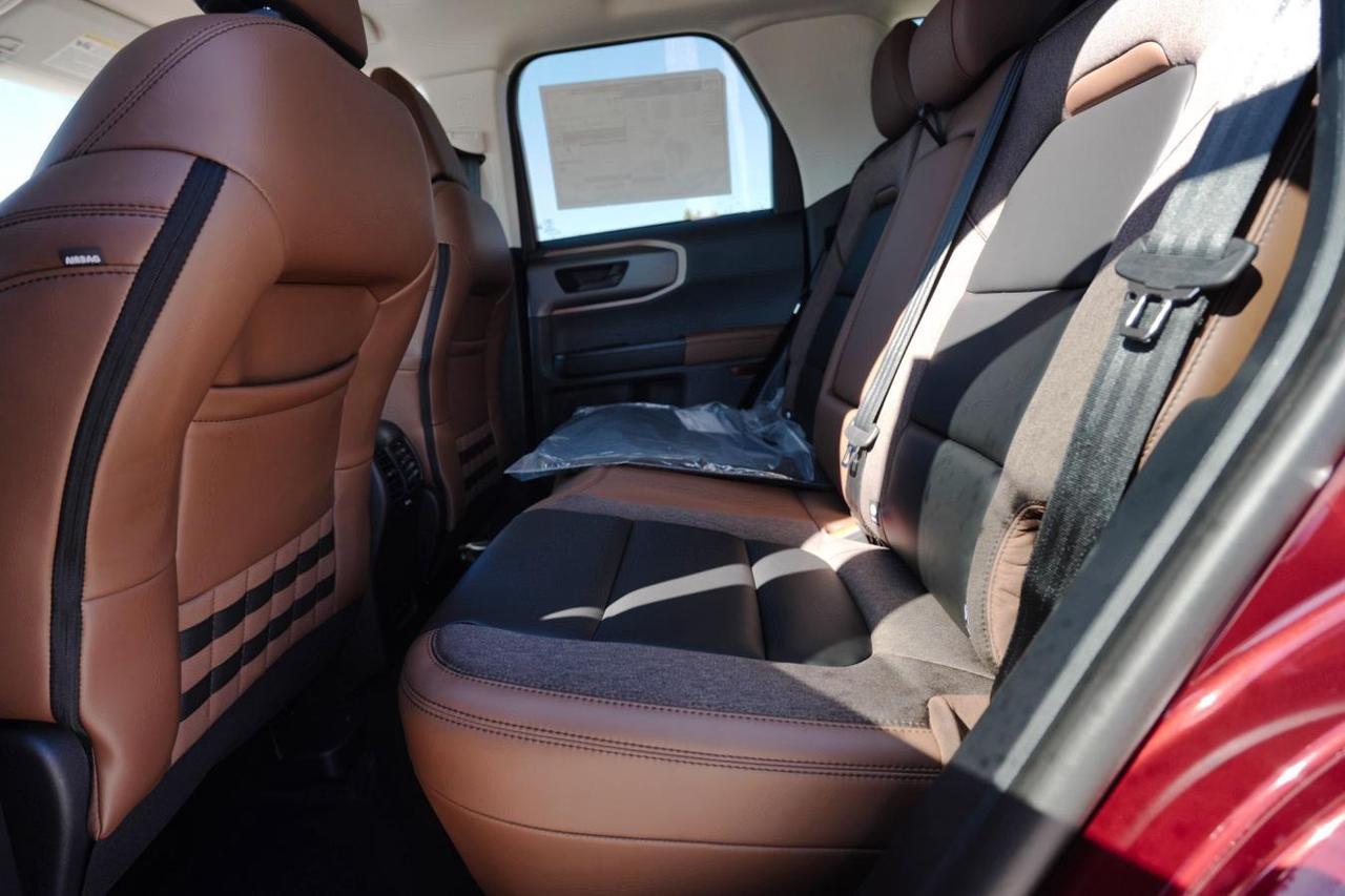 2026 Ford Bronco Sport Outer Banks 4x4 / BROWN/BLACK INTERIOR / HEATED ST Photo