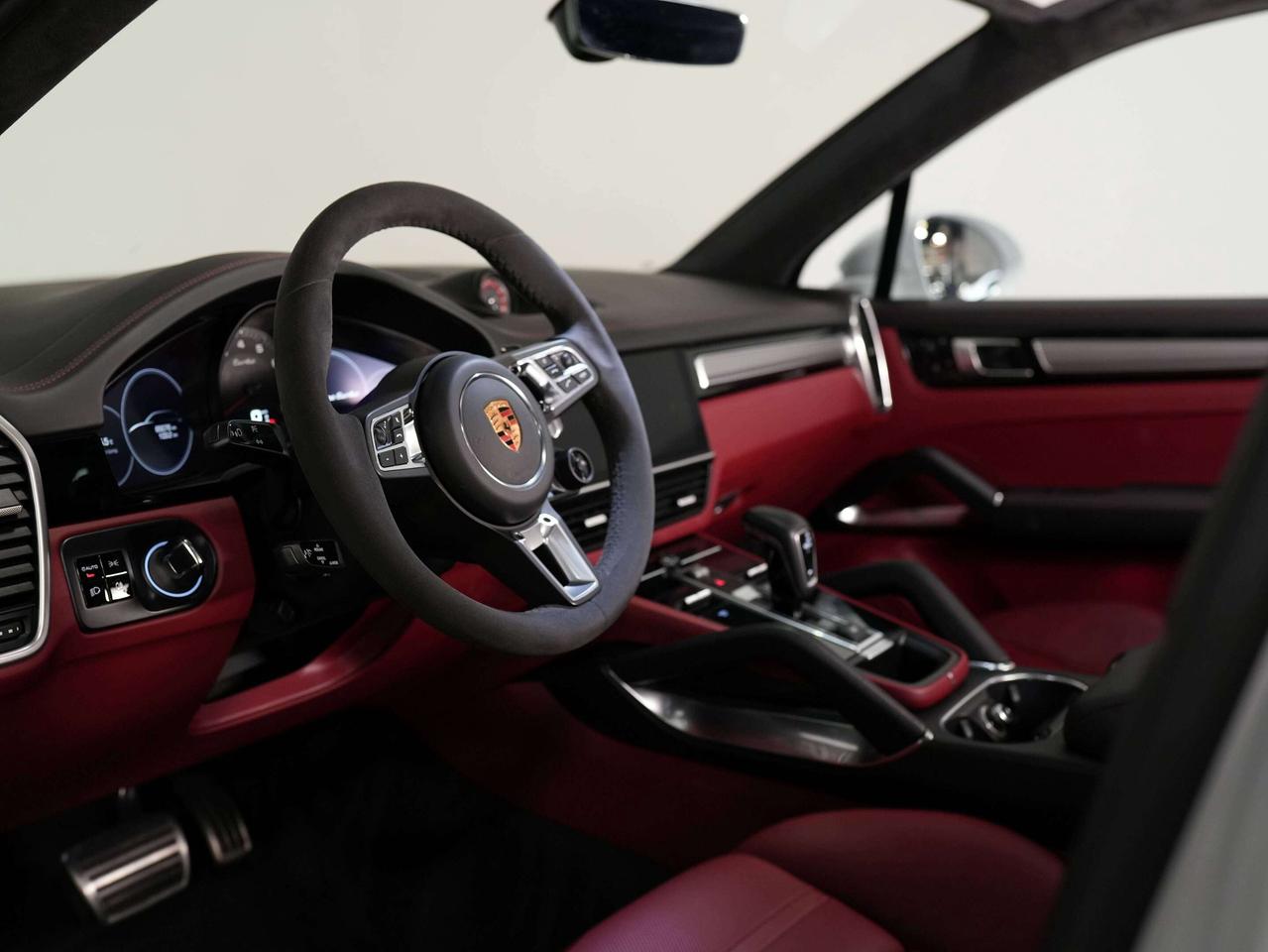 2019 Porsche Cayenne TURBO | PREMIUM PLUS PKG | 21 IN Photo
