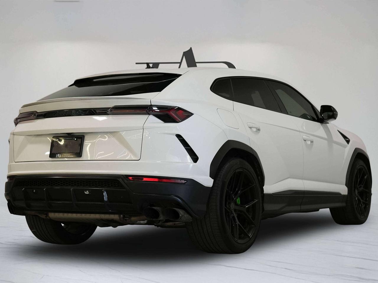 2019 Lamborghini Urus PANO | B&O | 22 IN Photo