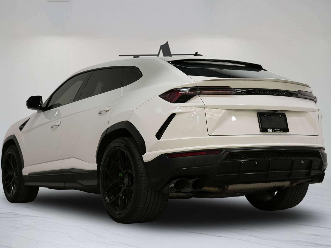 2019 Lamborghini Urus PANO | B&O | 22 IN Photo