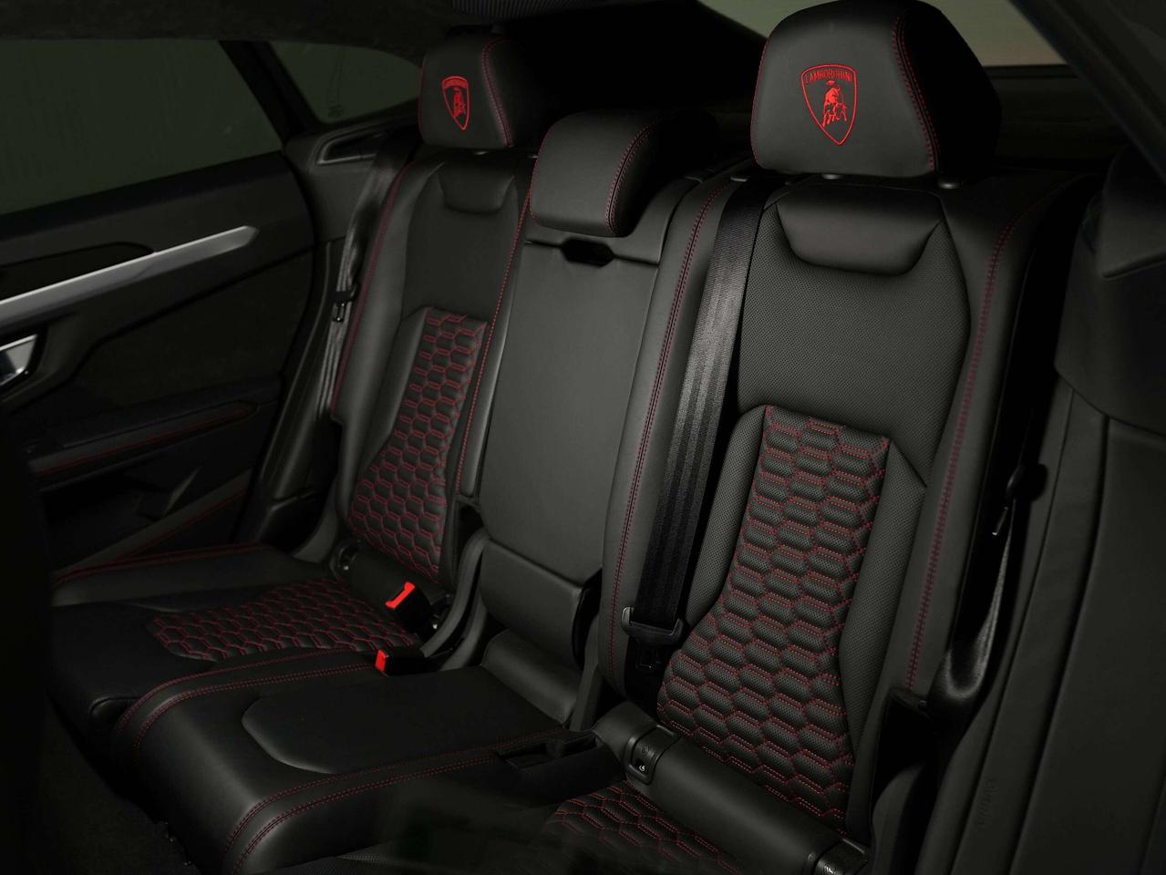 2019 Lamborghini Urus PANO | B&O | 22 IN Photo