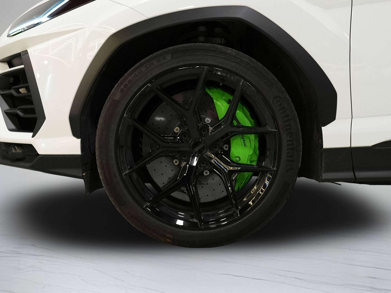 2019 Lamborghini Urus PANO | B&O | 22 IN Photo