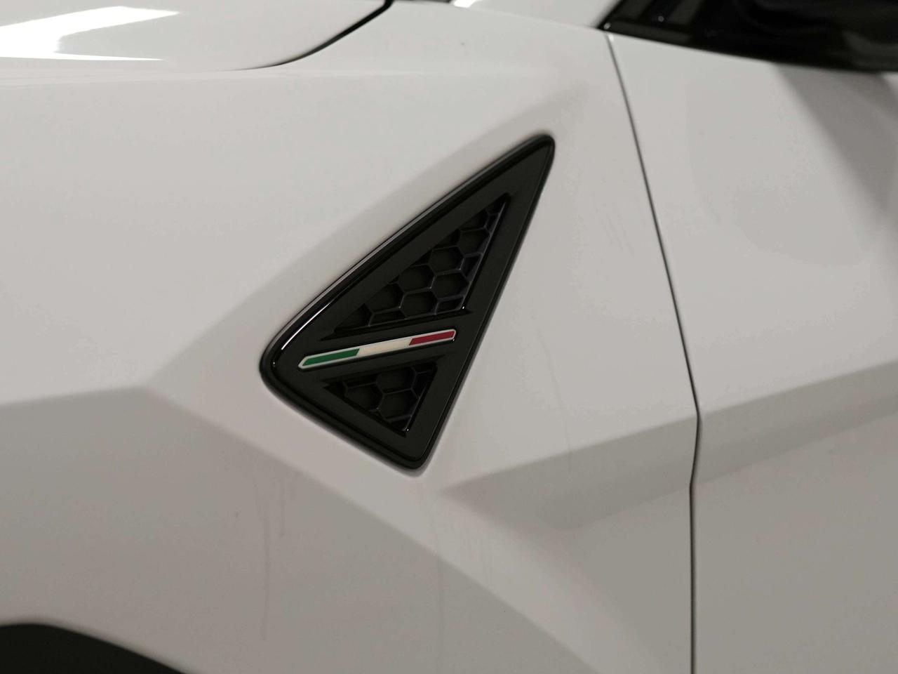 2019 Lamborghini Urus PANO | B&O | 22 IN Photo