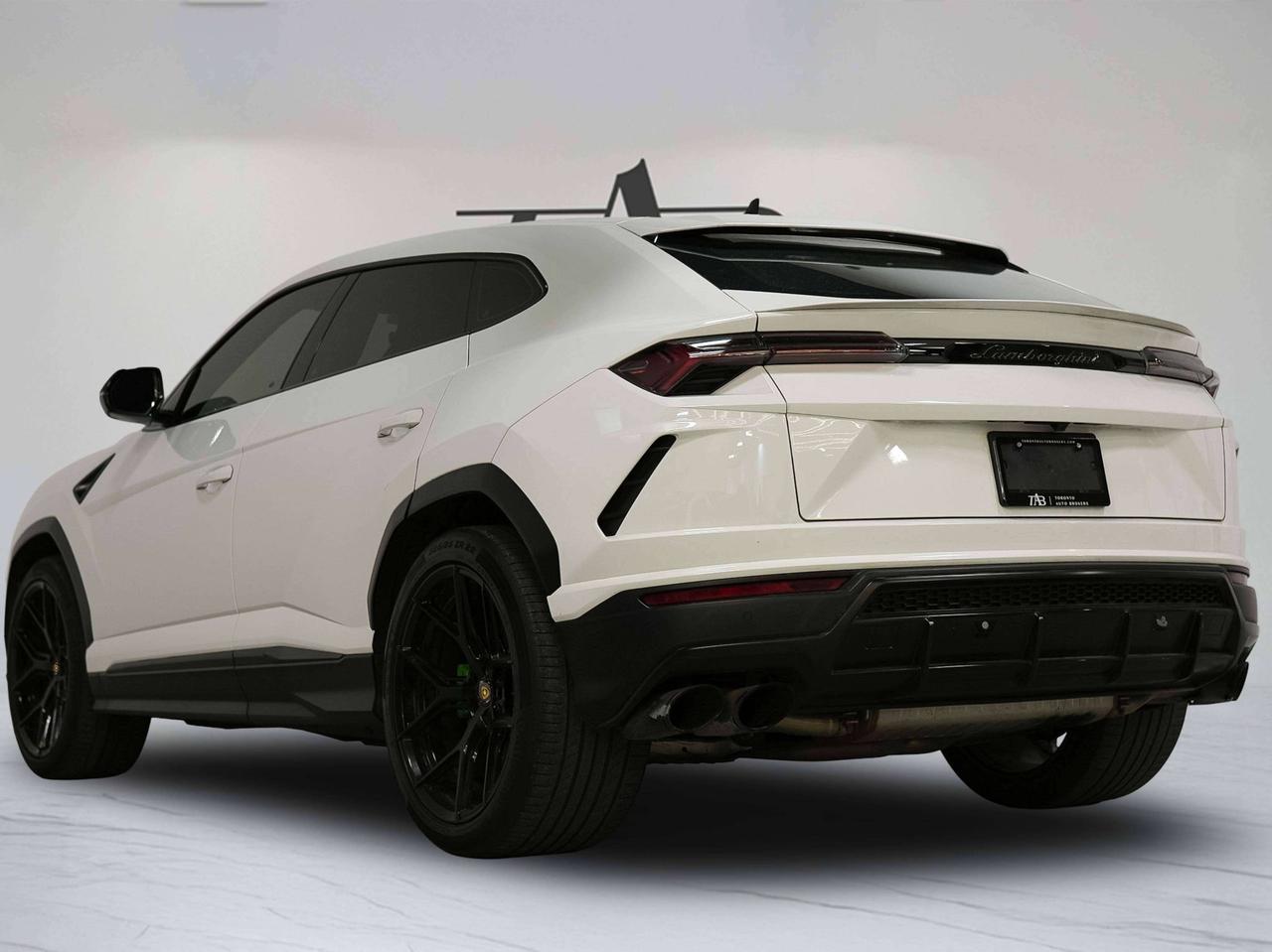 2019 Lamborghini Urus PANO | B&O | 22 IN Photo