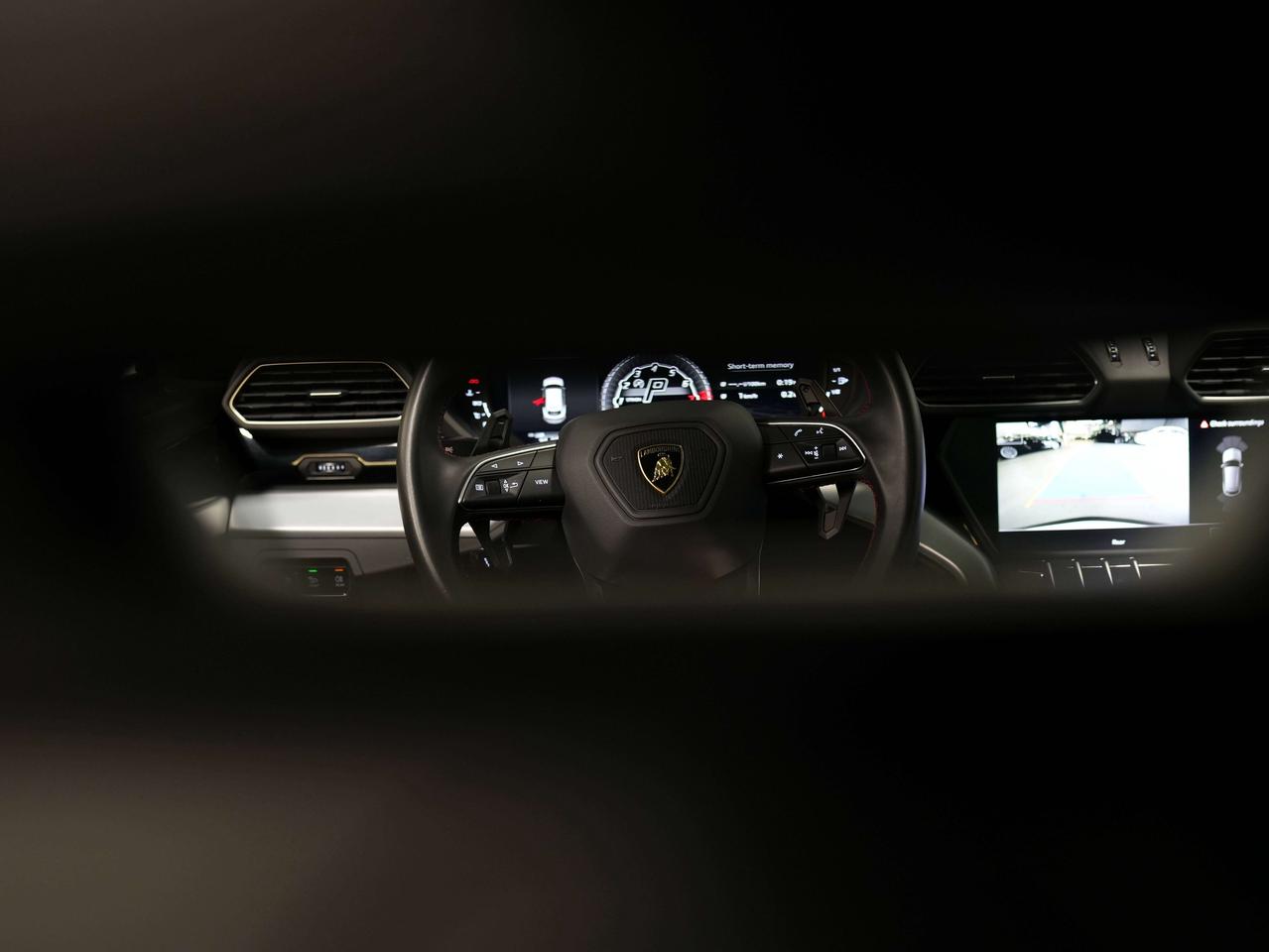2019 Lamborghini Urus PANO | B&O | 22 IN Photo