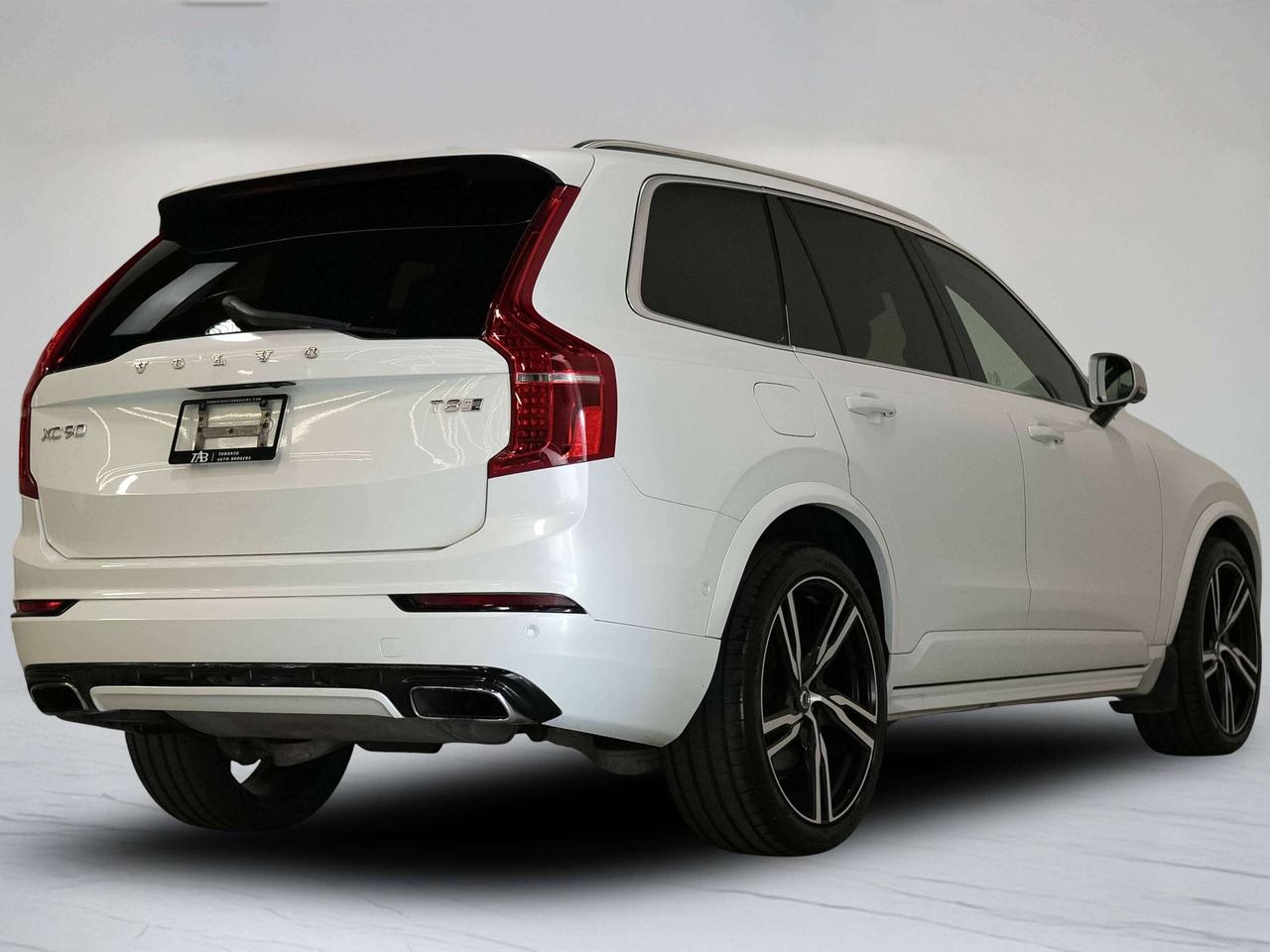 2016 Volvo XC90 T8 | R-DESIGN | 7 PASS | 22 IN Photo