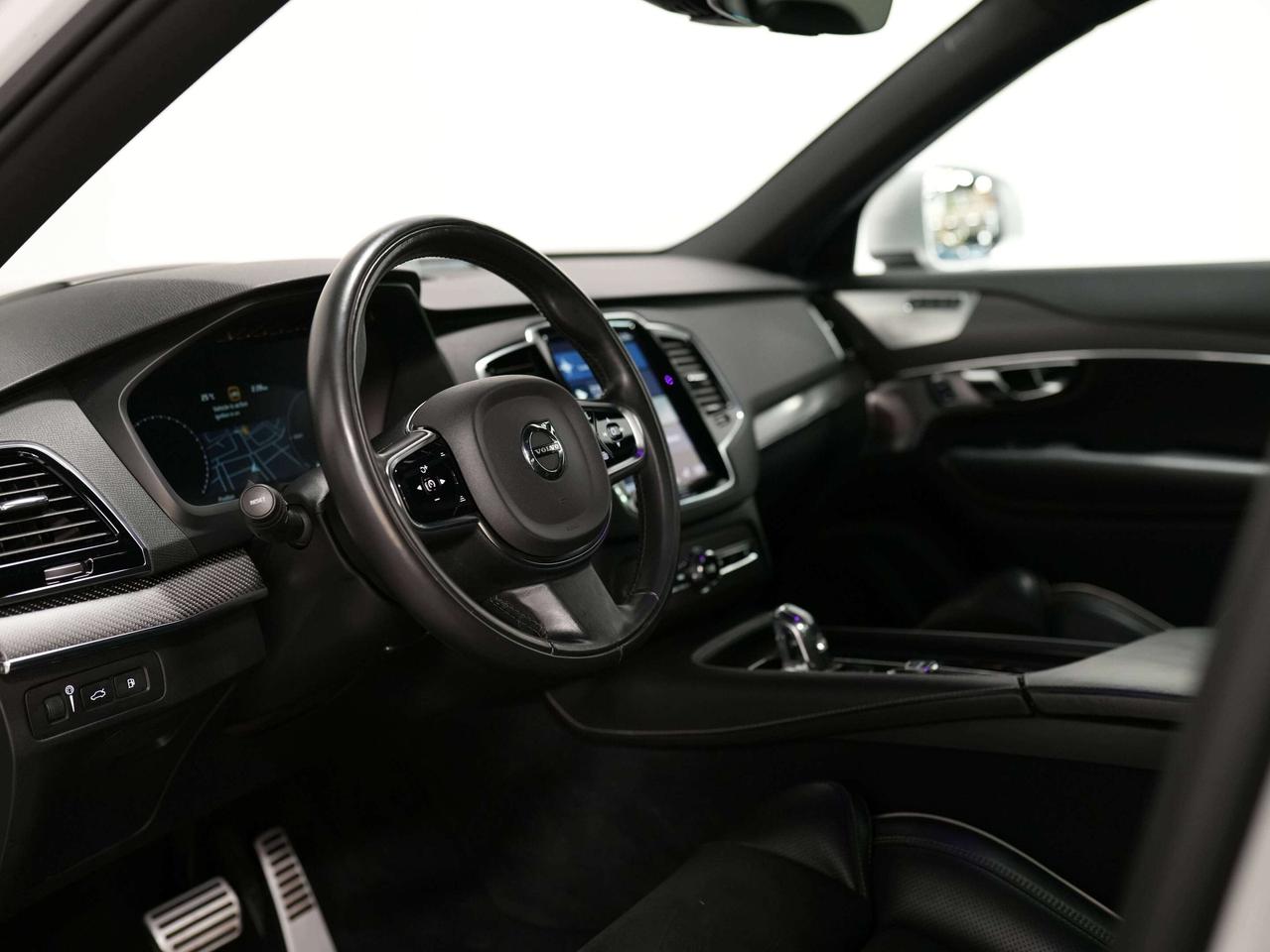 2016 Volvo XC90 T8 | R-DESIGN | 7 PASS | 22 IN Photo