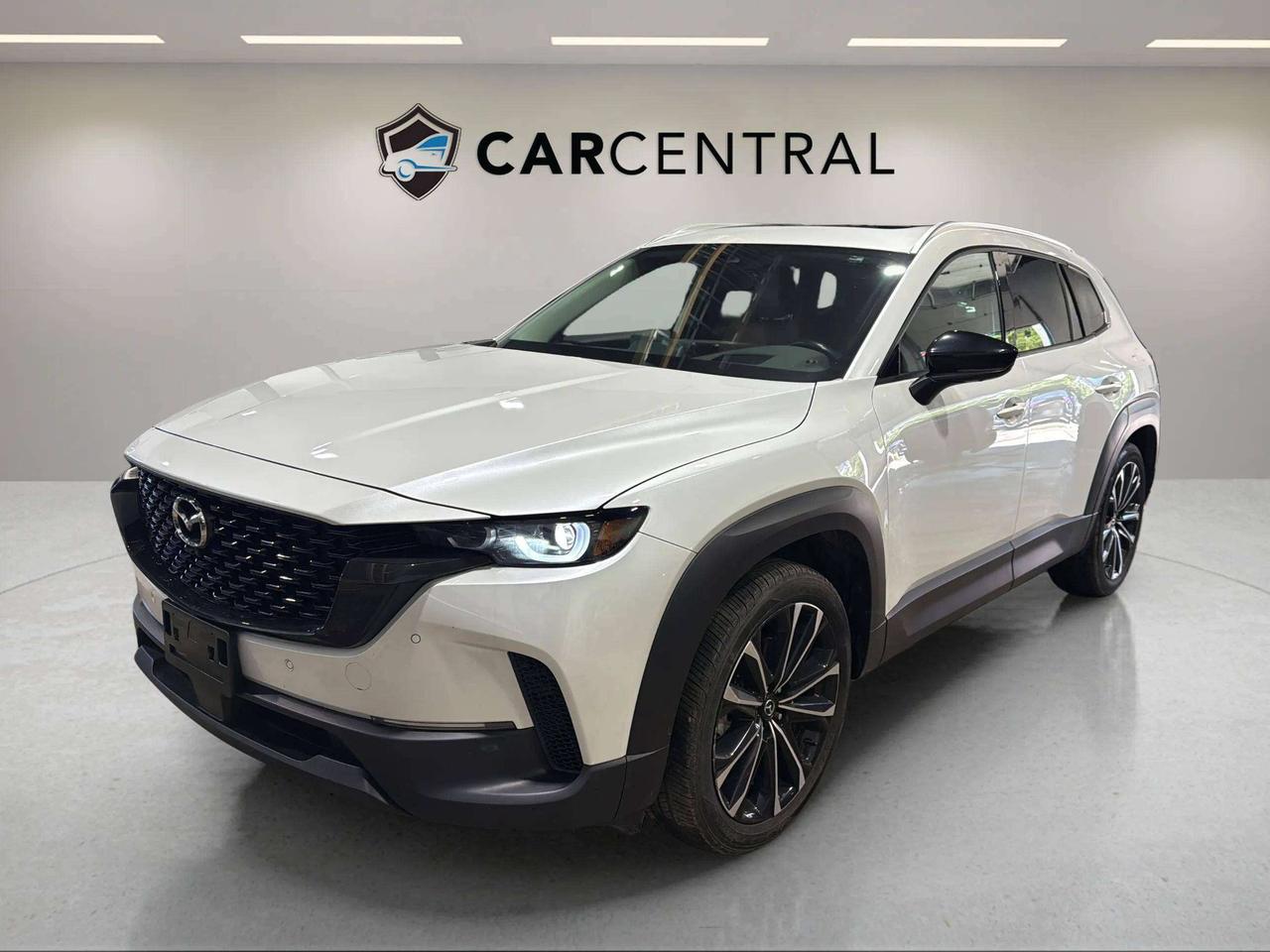 2023 Mazda CX-50 GT |CLEAN CARFAX | BOSE | HEADSUP |VENT SEATS|PANO Photo