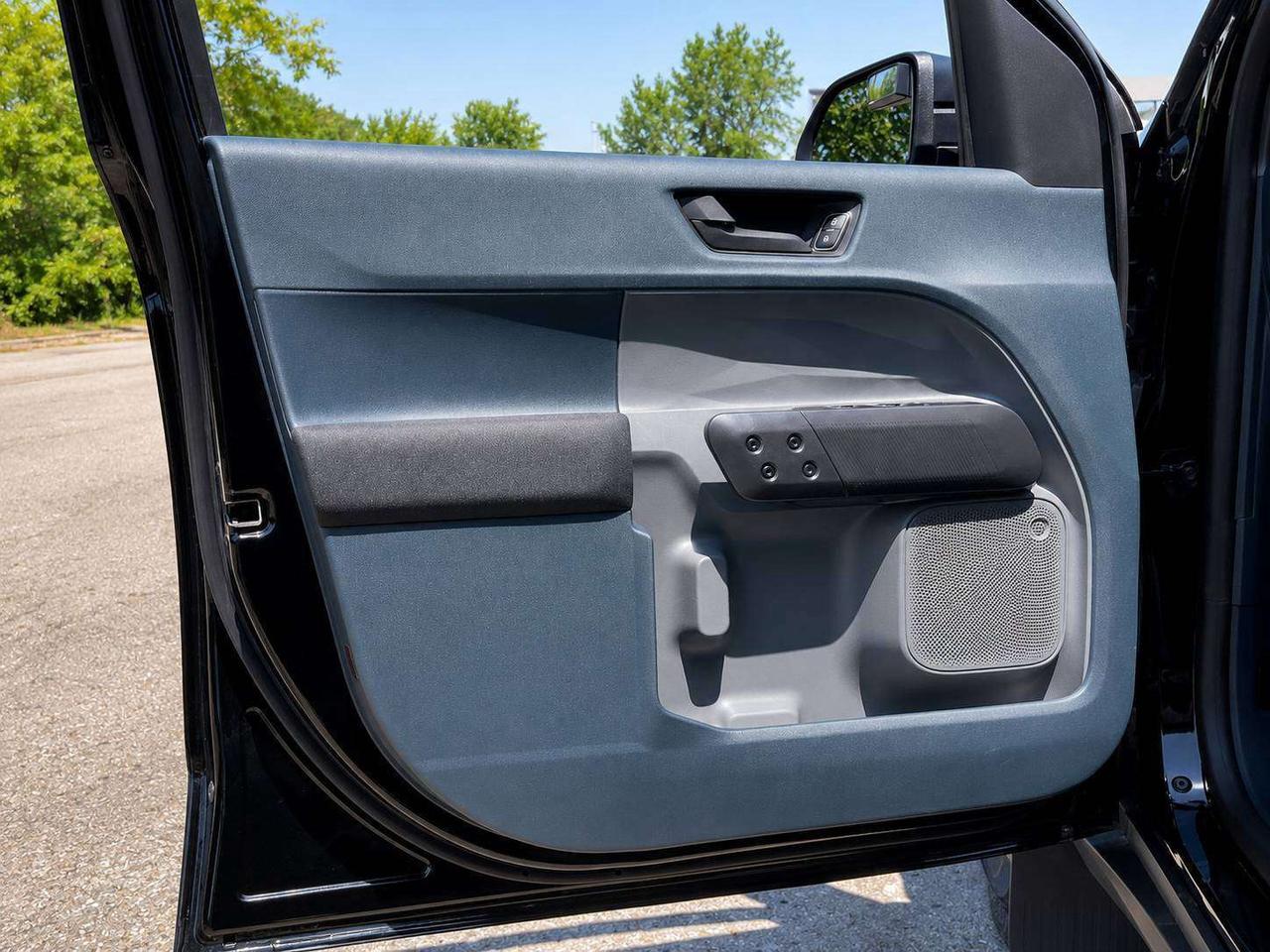 2024 Ford Maverick XL | 2.0L EcoBoost | 4K Tow | Liner / Cover | AWD Photo