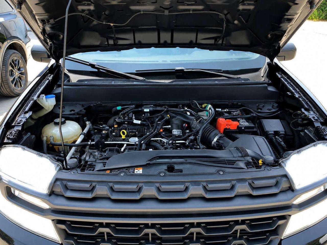 2024 Ford Maverick XL | 2.0L EcoBoost | 4K Tow | Liner / Cover | AWD Photo