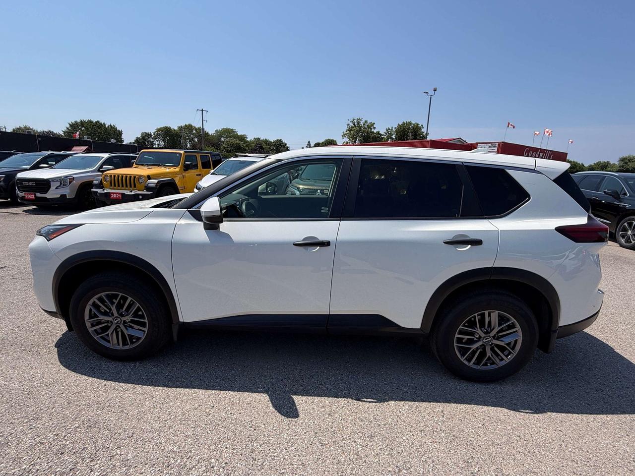 2024 Nissan Rogue S, AWD, CLEAN CARFAX, BALANCE OF FACTORY WARRANTY! Photo