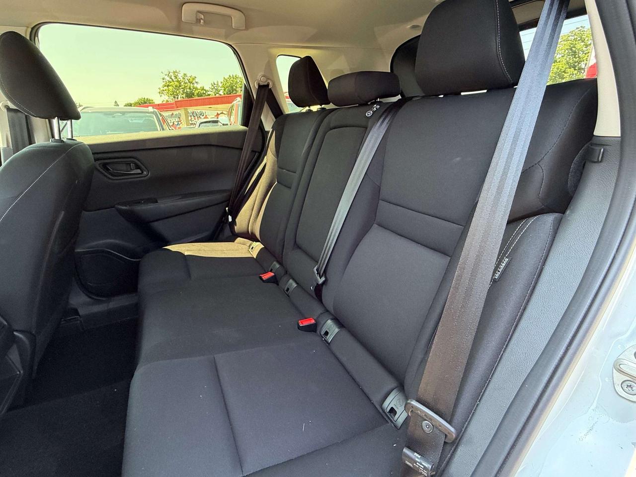 2024 Nissan Rogue S, AWD, CLEAN CARFAX, BALANCE OF FACTORY WARRANTY! - Photo #11