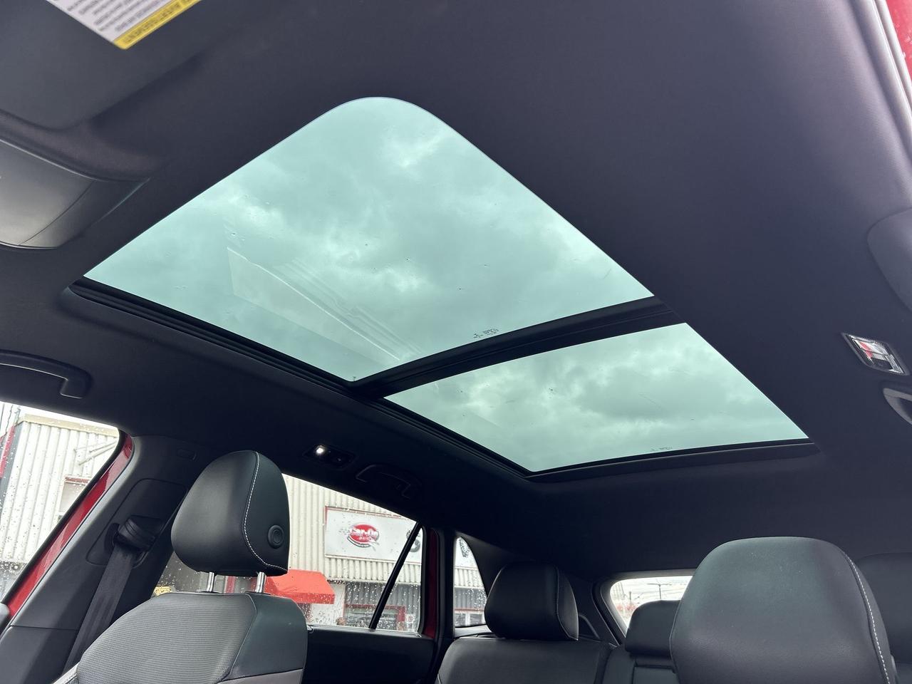 2020 Volkswagen Atlas Cross Sport EXECLINE AWD | HTD LEATHER | PANO ROOF | 360 CAM Photo