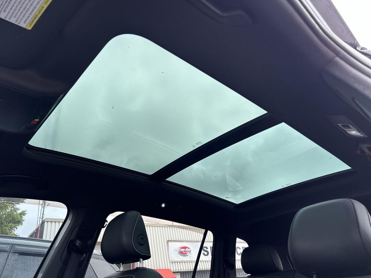2022 Volkswagen Tiguan COMFRTLINE R-LINE AWD | BLK EDITION | HTD LEATHER Photo