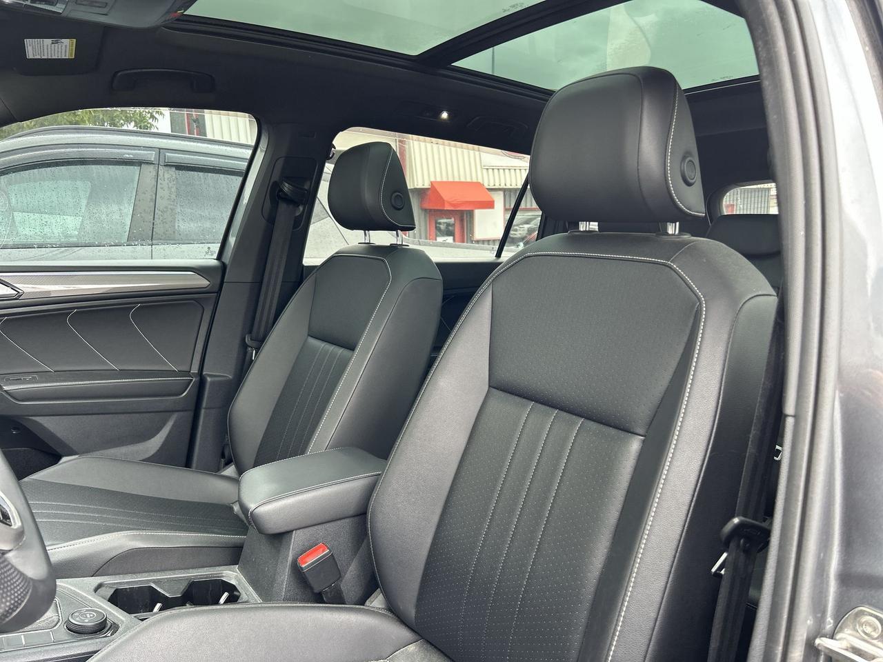 2022 Volkswagen Tiguan COMFRTLINE R-LINE AWD | BLK EDITION | HTD LEATHER Photo