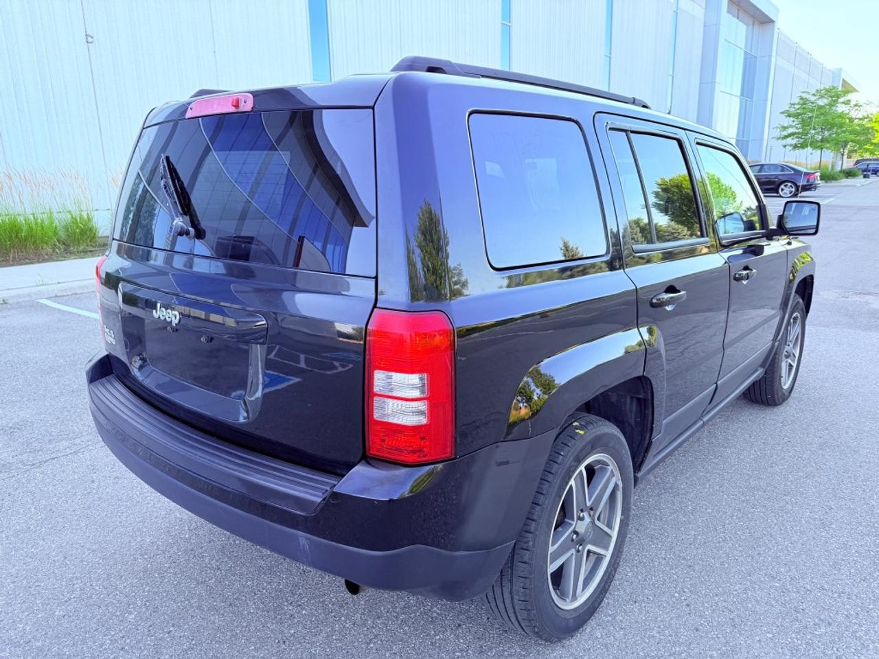 2015 Jeep Patriot SPORT Photo