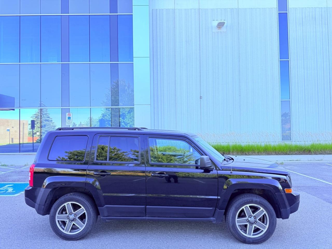 2015 Jeep Patriot SPORT Photo
