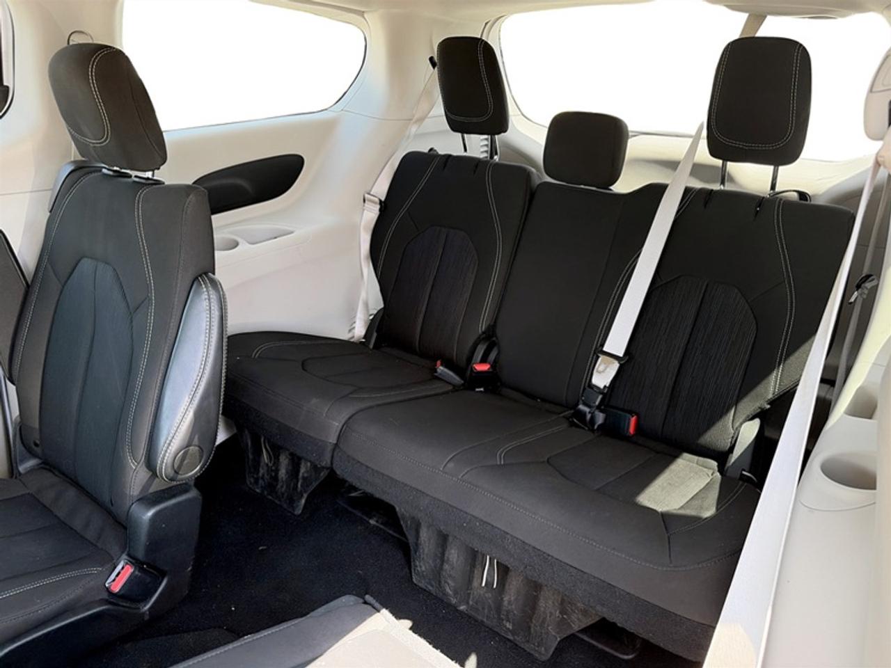 2024 Dodge Grand Caravan SXT Photo