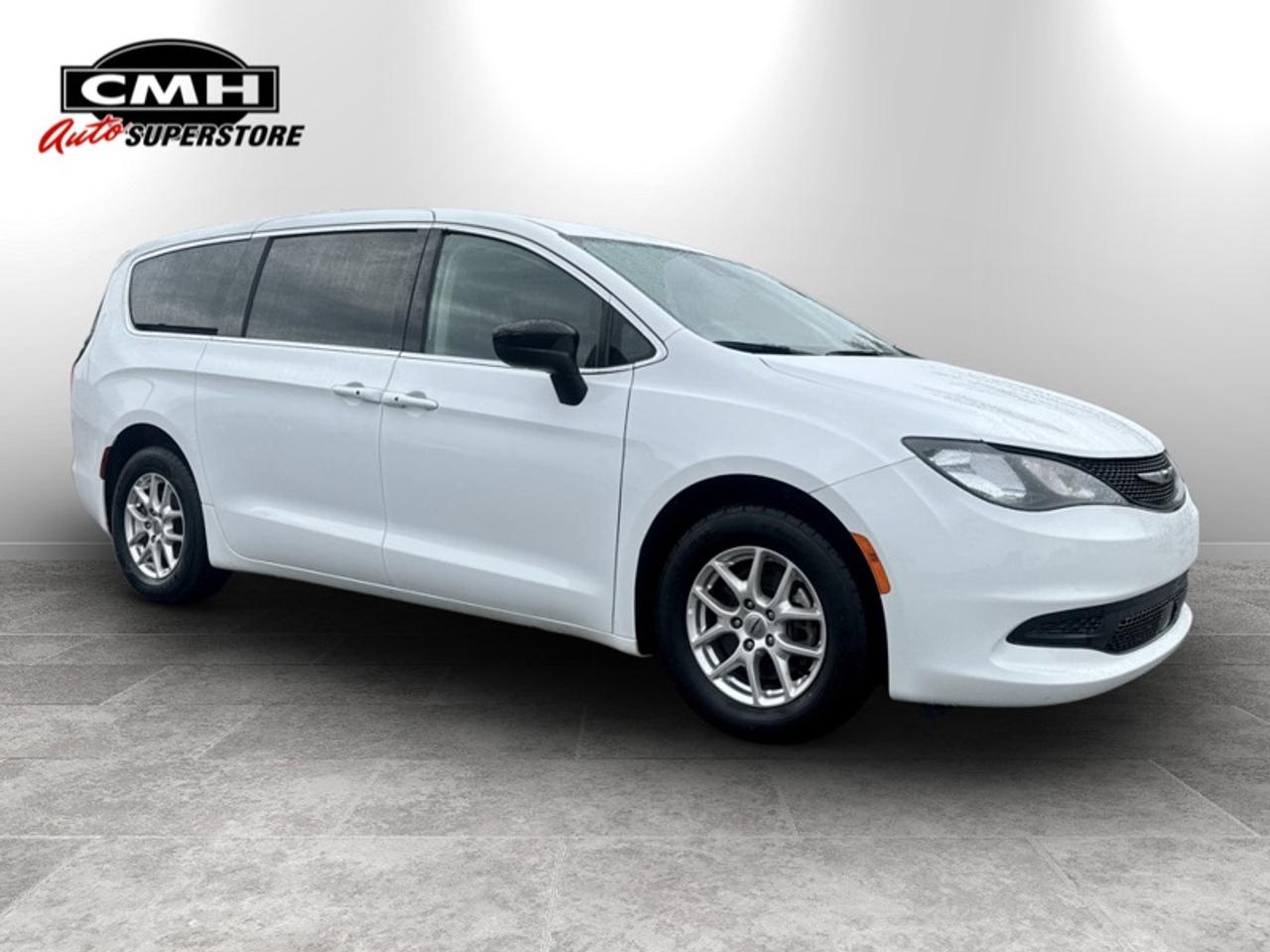 2024 Dodge Grand Caravan SXT  **CLEAN CARFAX** Photo