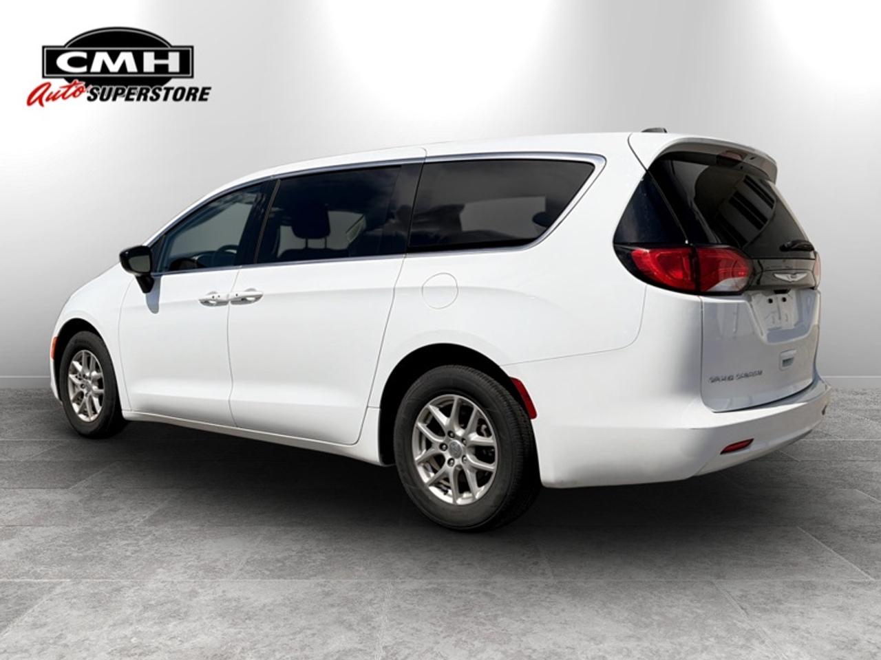 2024 Dodge Grand Caravan SXT Photo
