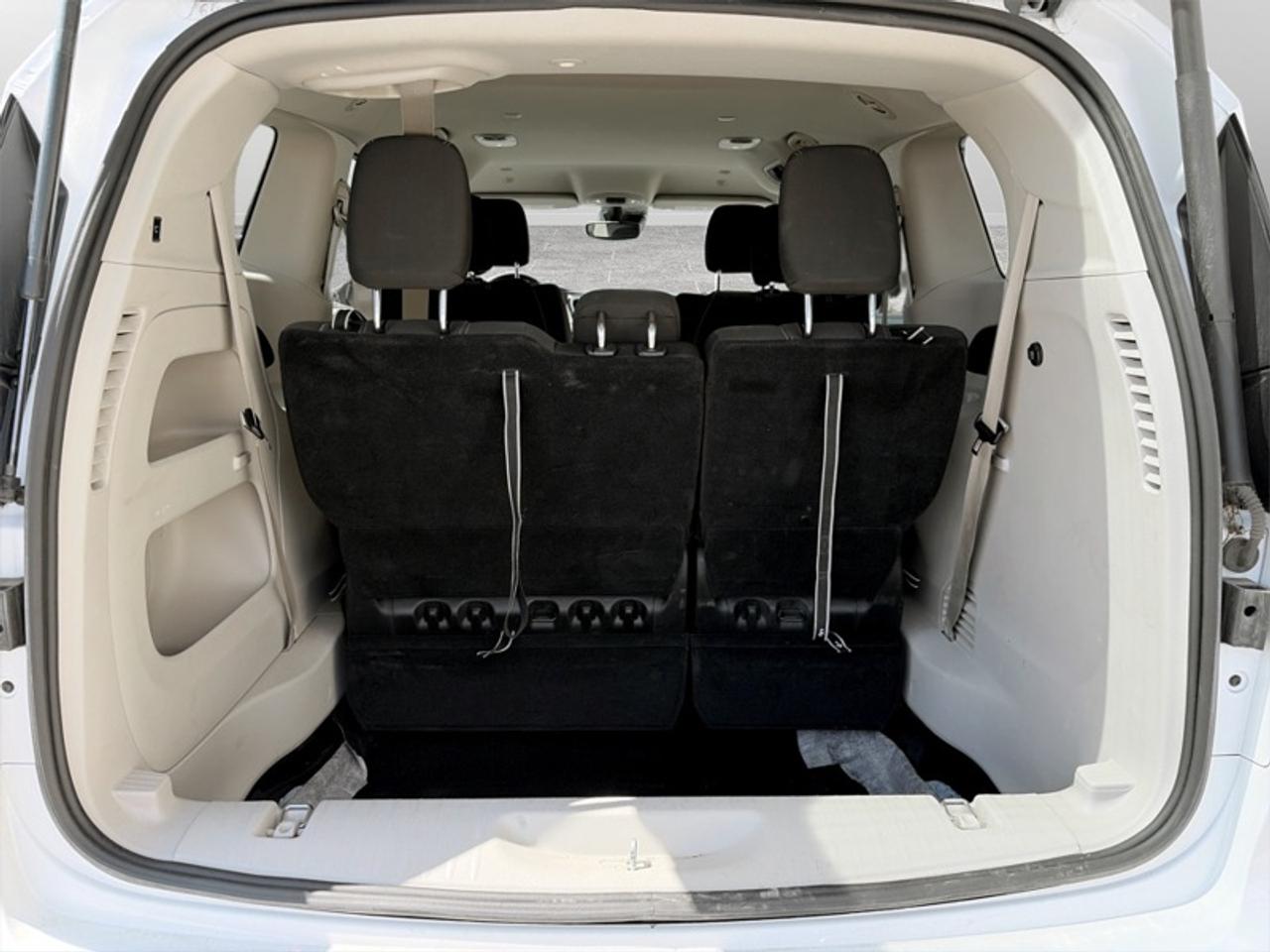 2024 Dodge Grand Caravan SXT Photo