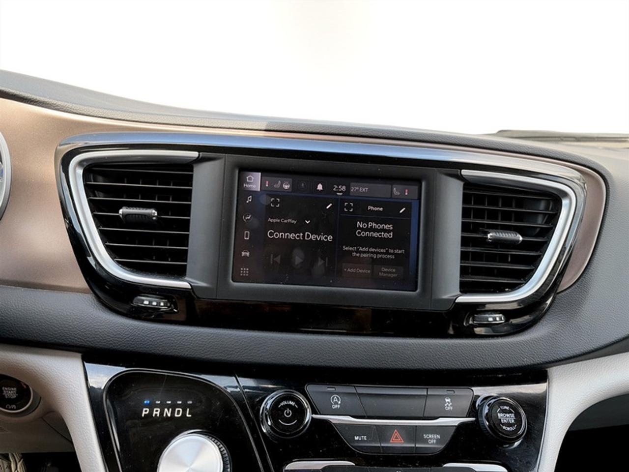 2024 Dodge Grand Caravan SXT Photo